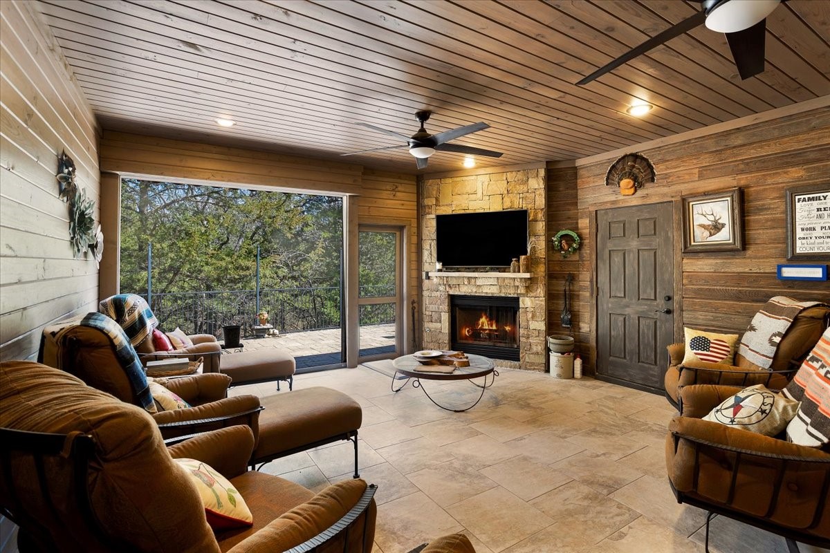 192 Dove Canyon Drive Gordonville TX 76245