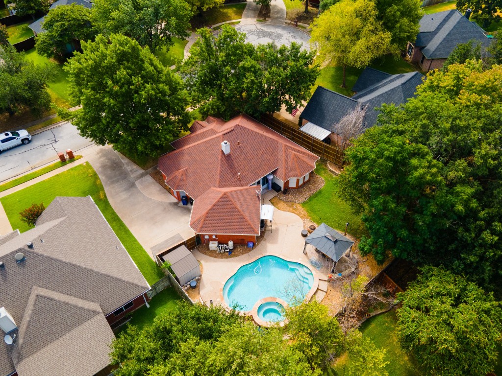 808 Clear View Court Burleson TX 76028