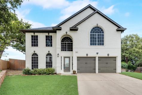 909 Forest Hollow Drive Hurst TX 76053