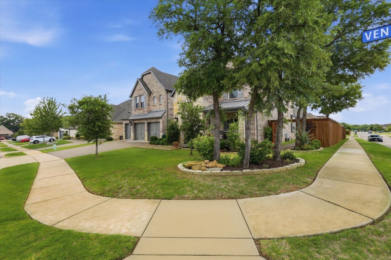 2106 Venice Drive Corinth TX 76210