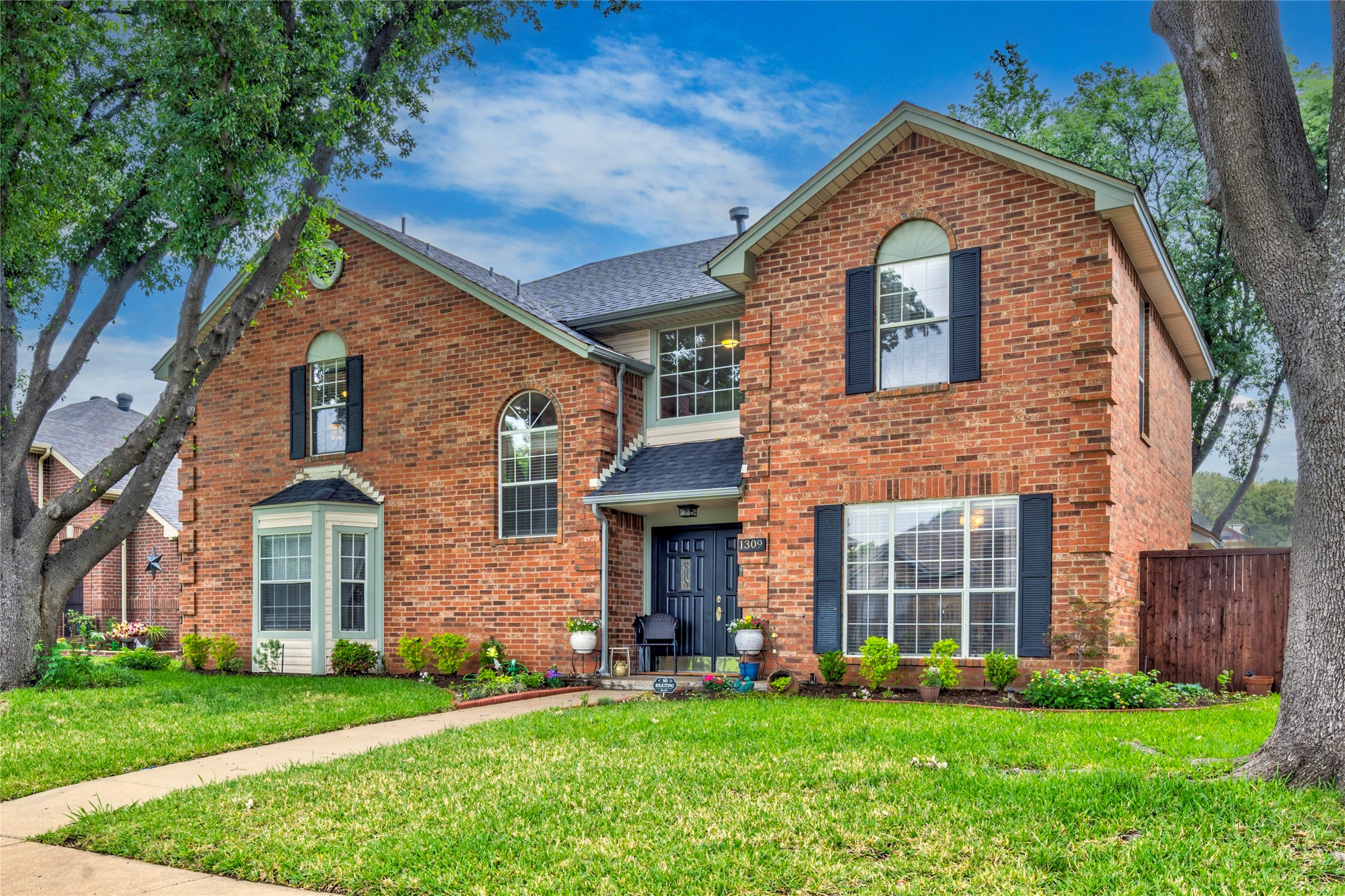 1309 Falcon Drive Lewisville TX 75077