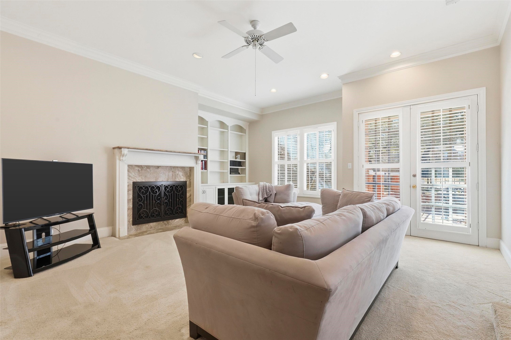 5949 River Bend Drive Benbrook TX 76132