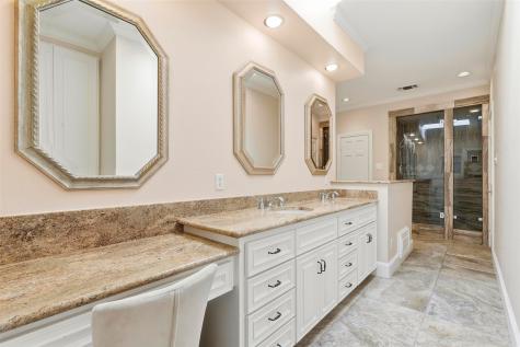 5949 River Bend Drive Benbrook TX 76132