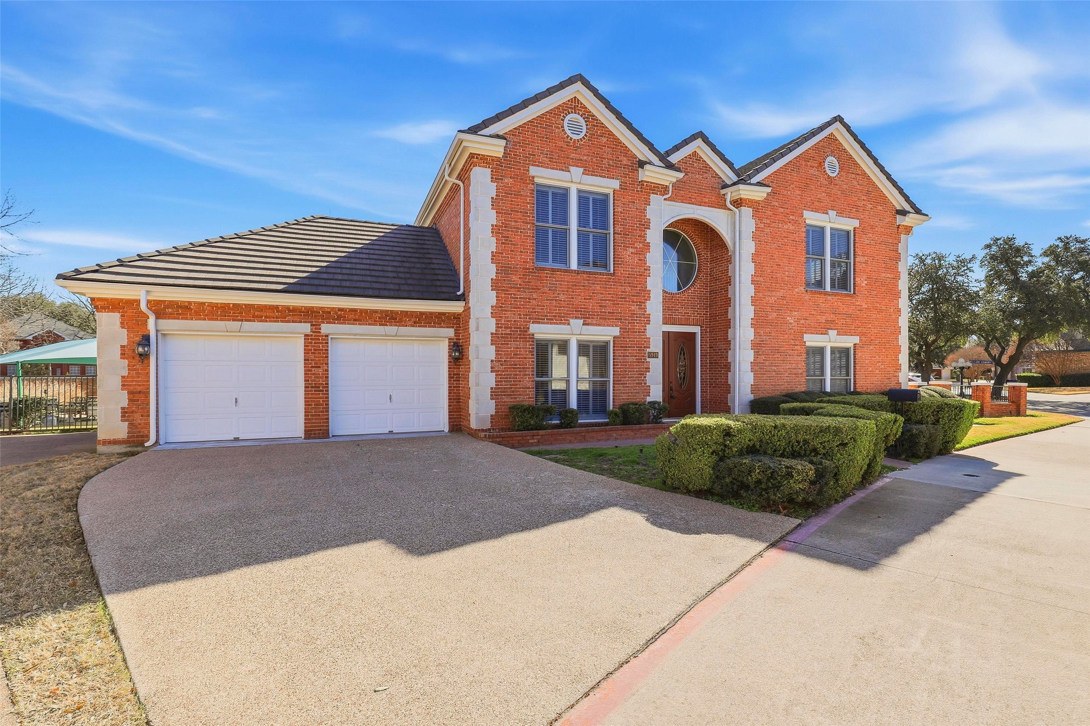5949 River Bend Drive Benbrook TX 76132