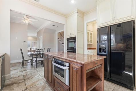 5949 River Bend Drive Benbrook TX 76132