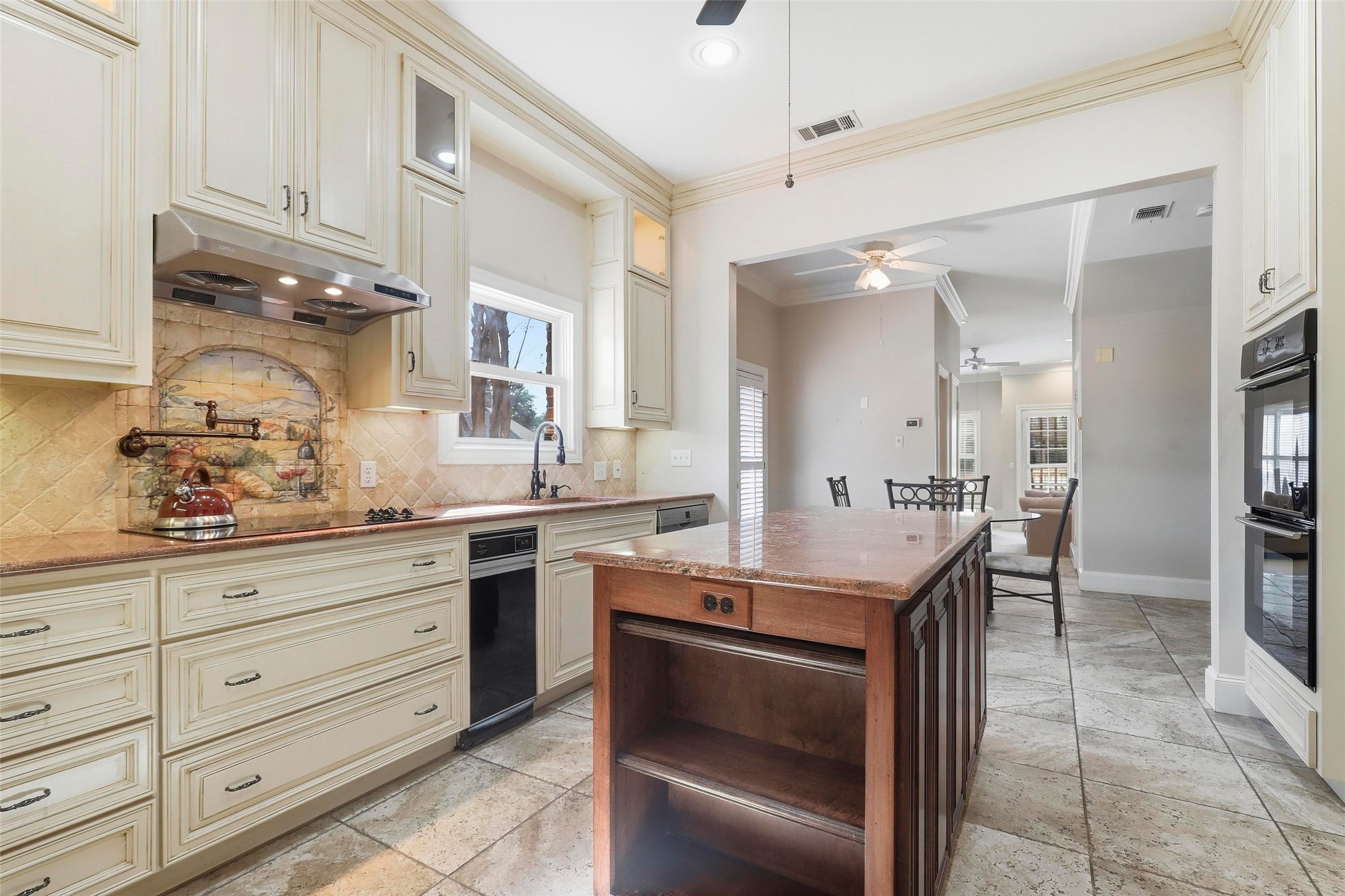 5949 River Bend Drive Benbrook TX 76132