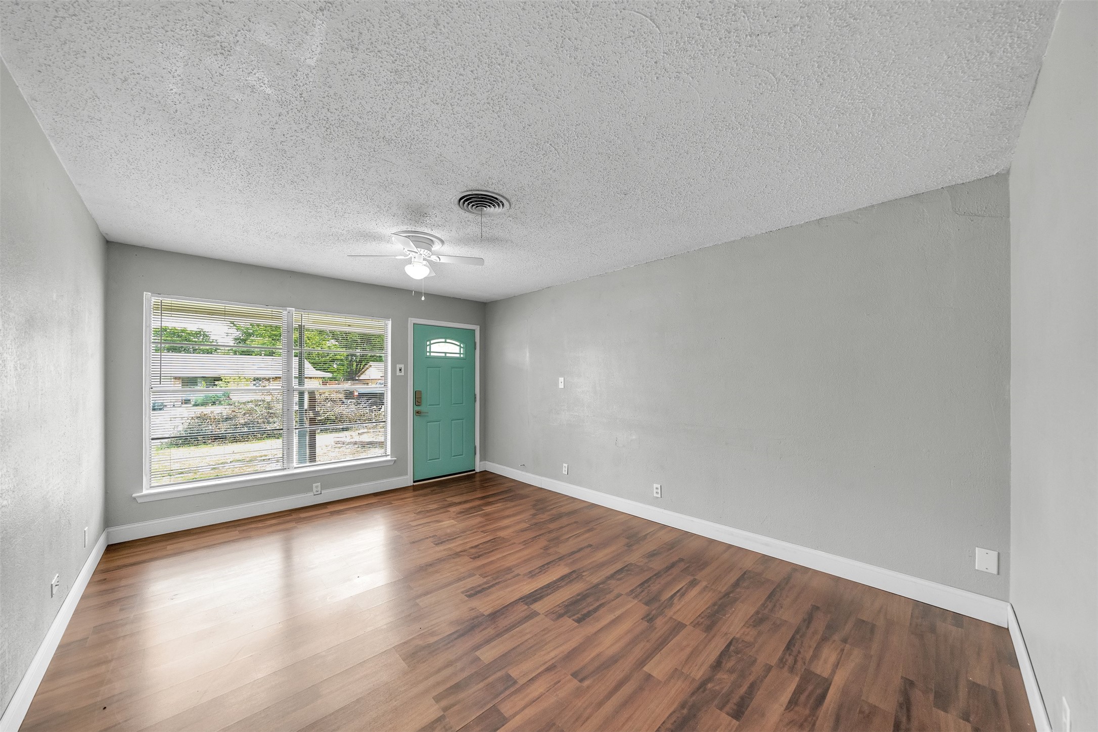 4621 Darla Drive Fort Worth TX 76132