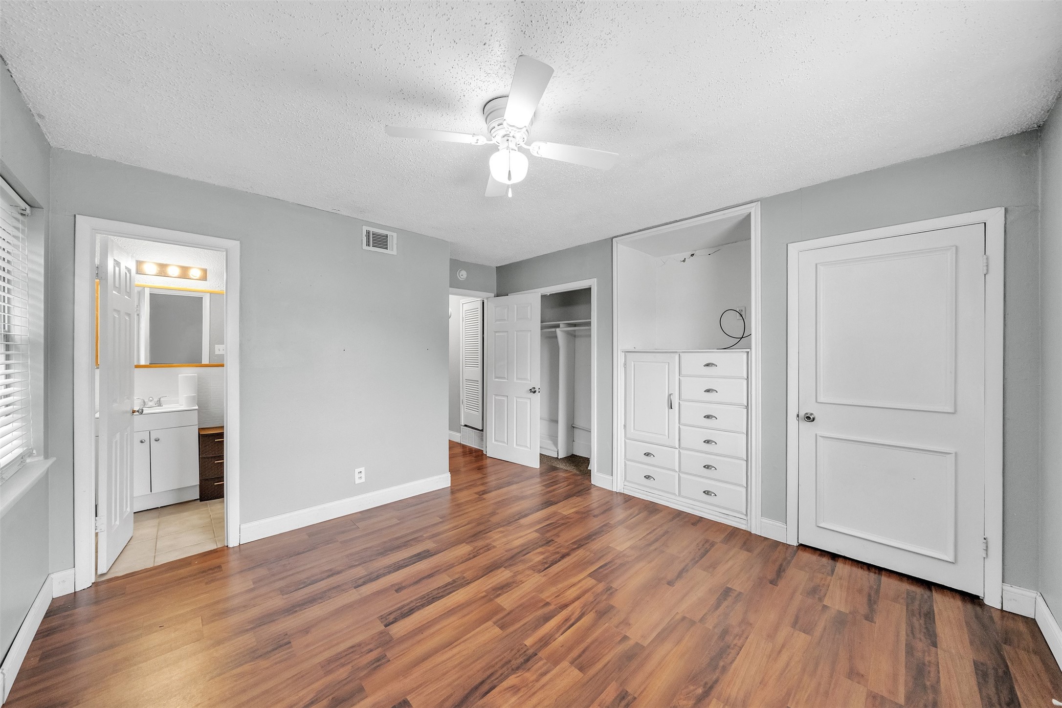 4621 Darla Drive Fort Worth TX 76132