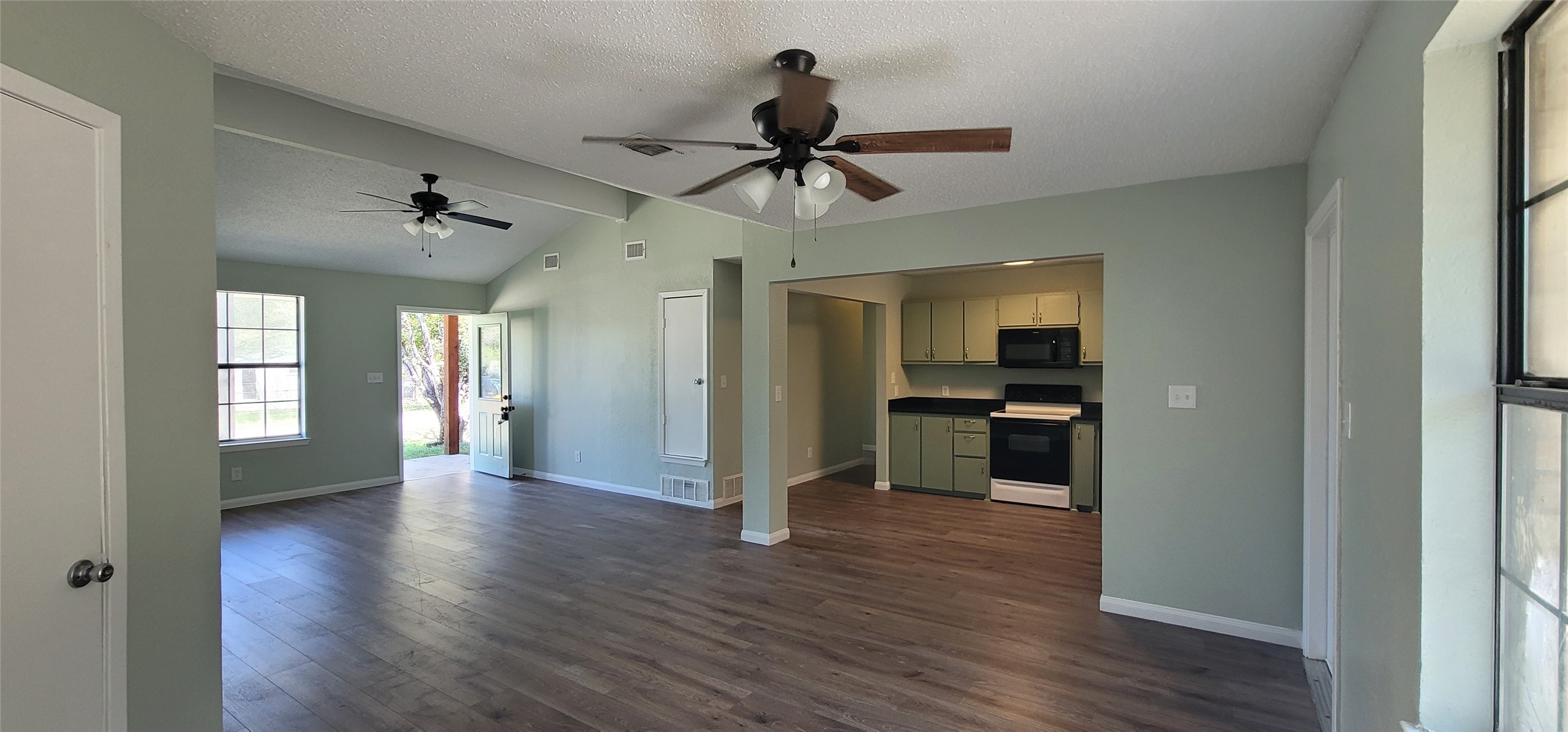 1701 Saddle Road Granbury TX 76049