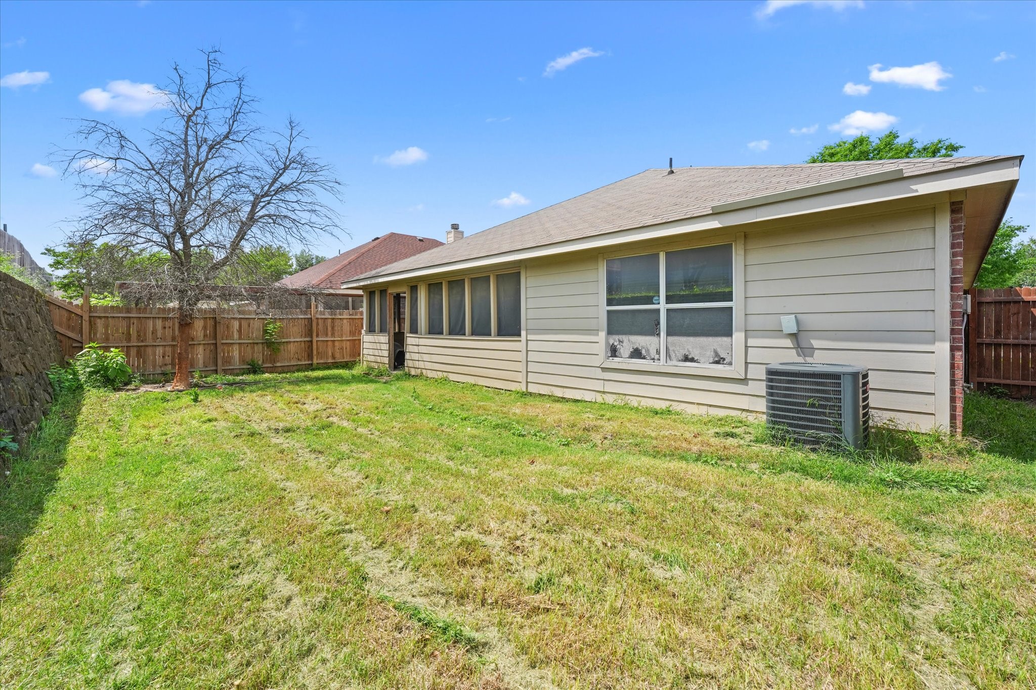 2830 Colt Lane Dallas TX 75237