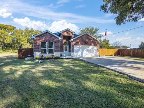 561 Dallas Street Italy TX 76651