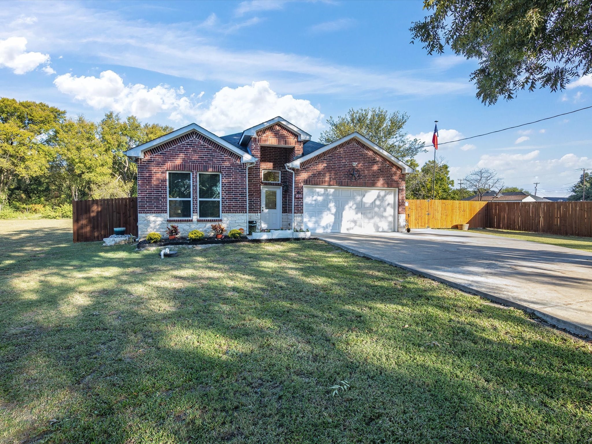 561 Dallas Street Italy TX 76651