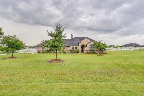101 Saharra Slew Court Fort Worth TX 76126