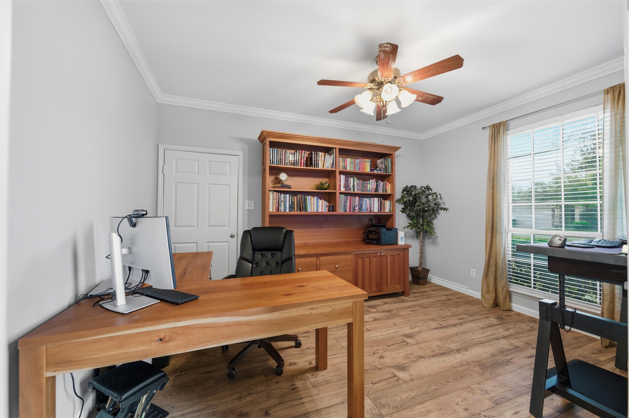 1121 Linden Drive Burleson TX 76028