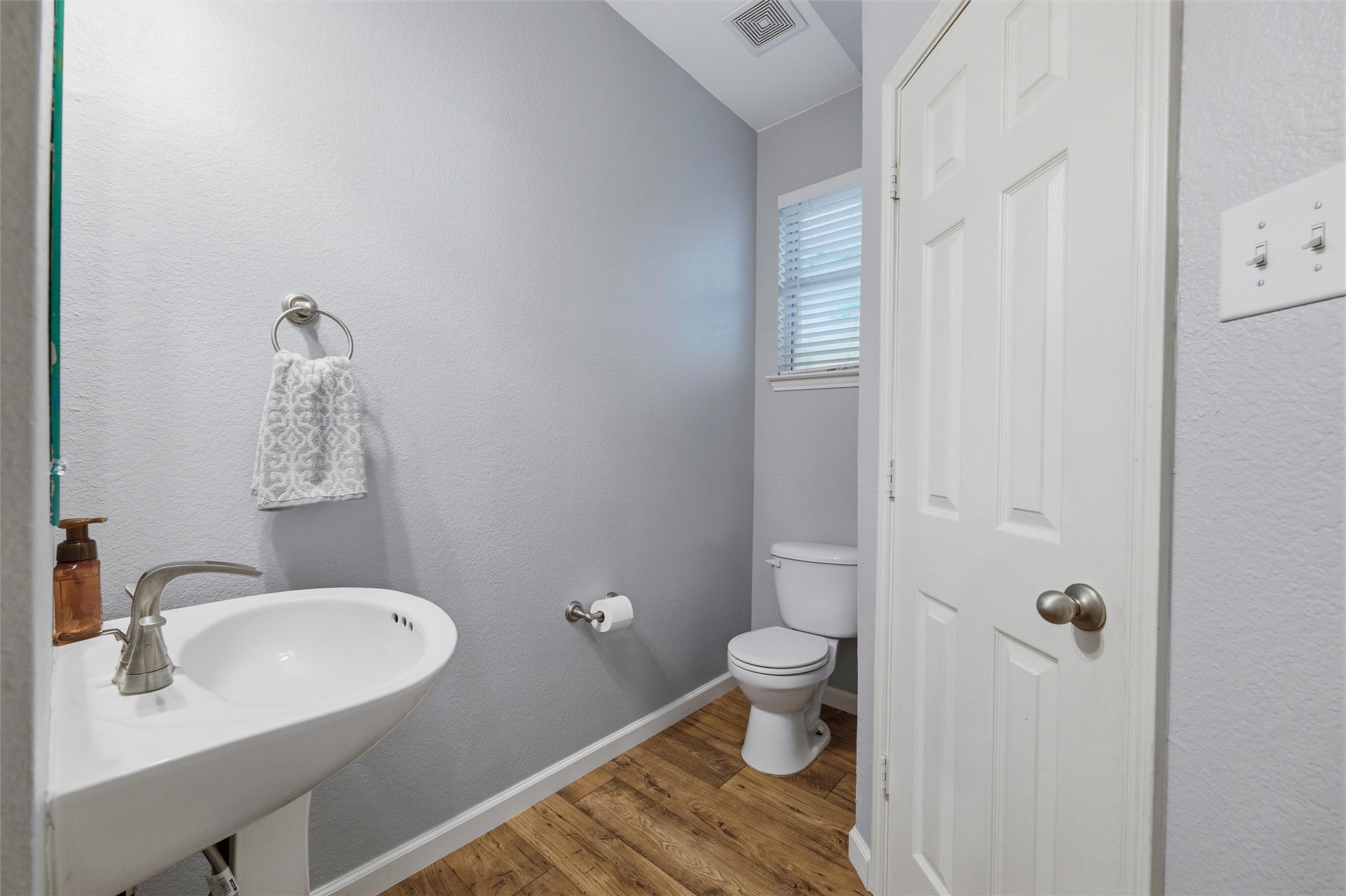 1121 Linden Drive Burleson TX 76028