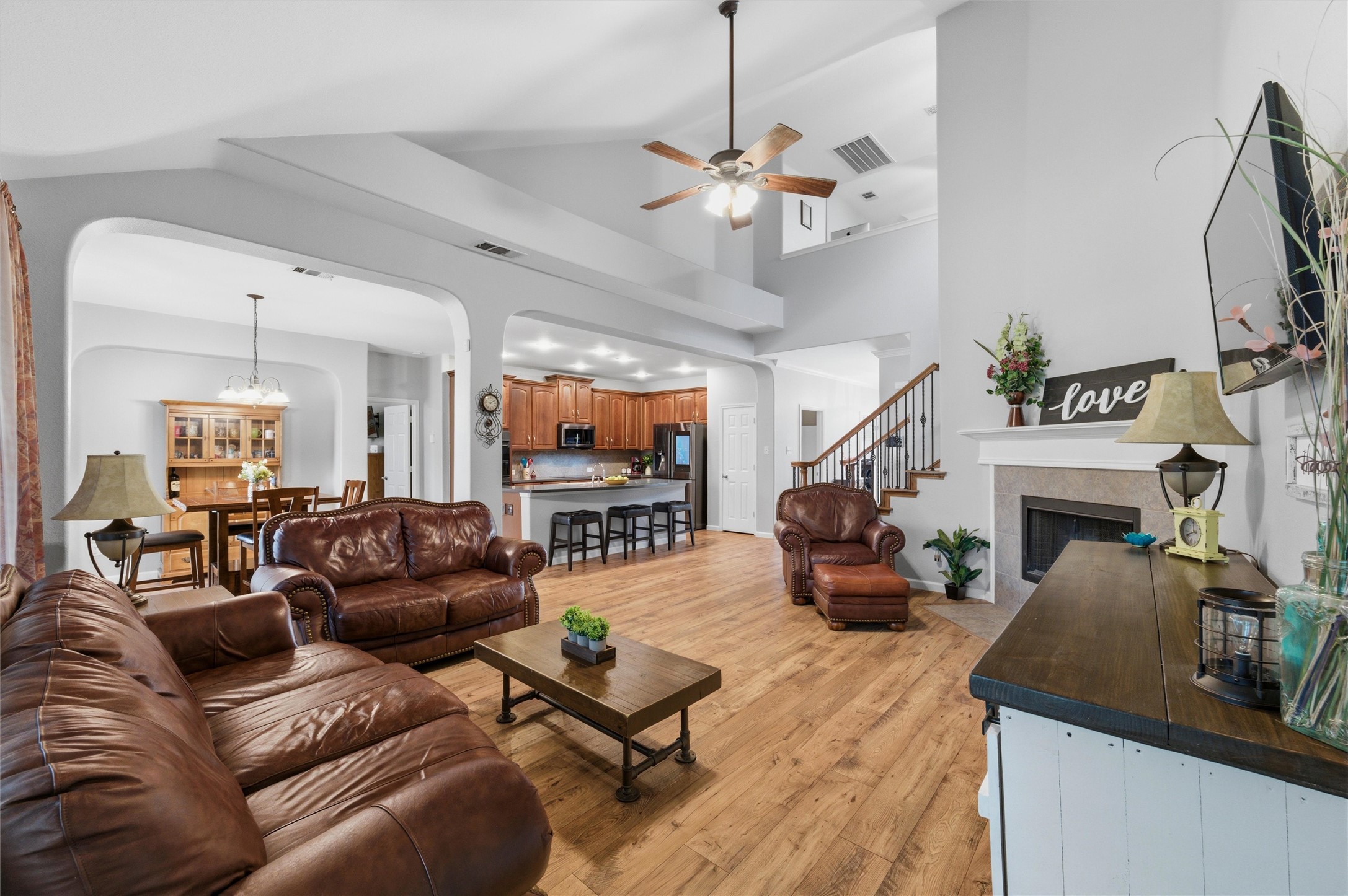 1121 Linden Drive Burleson TX 76028
