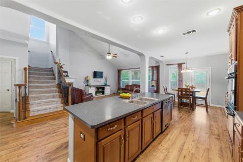 1121 Linden Drive Burleson TX 76028