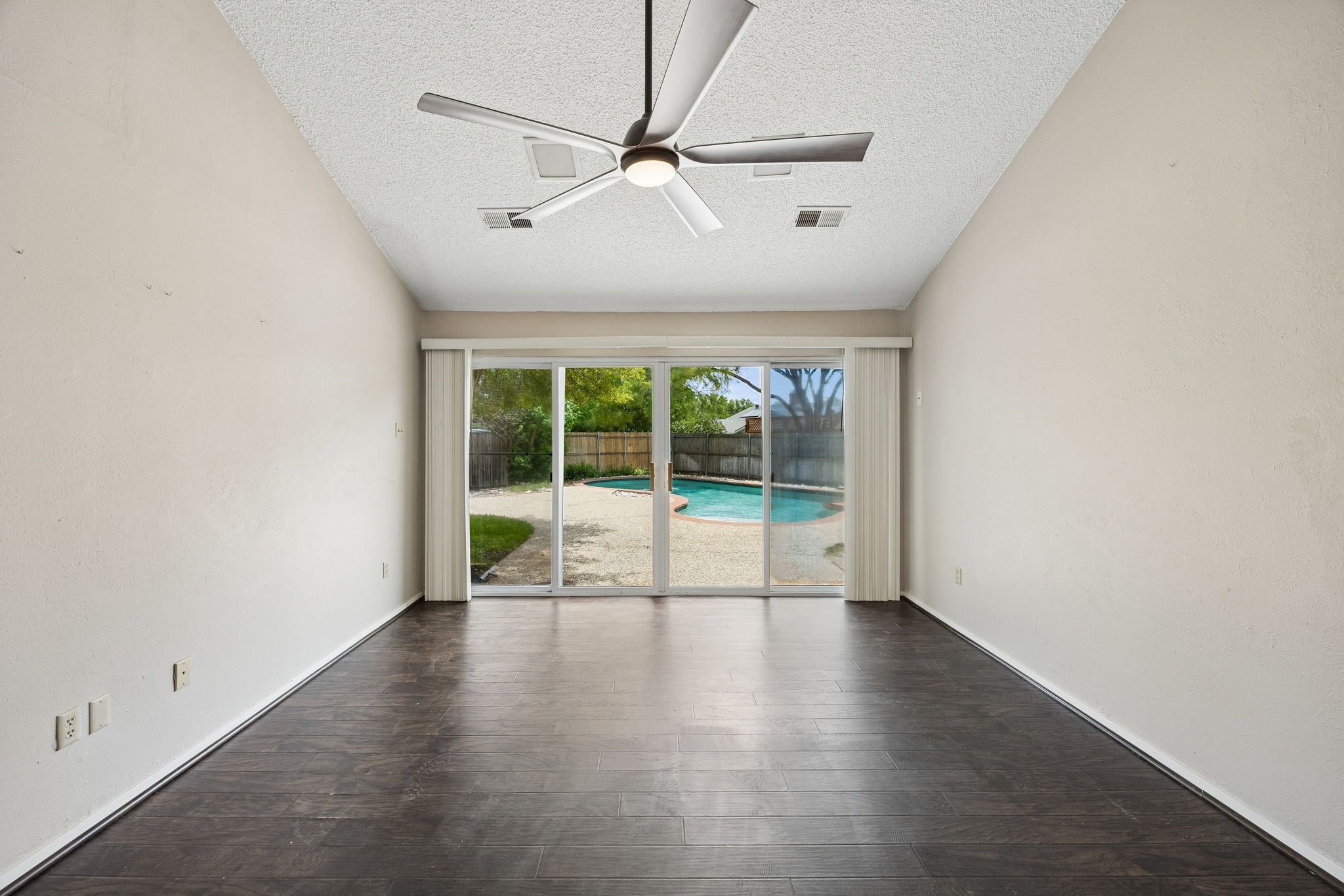 5 Chelsey Circle Richardson TX 75082