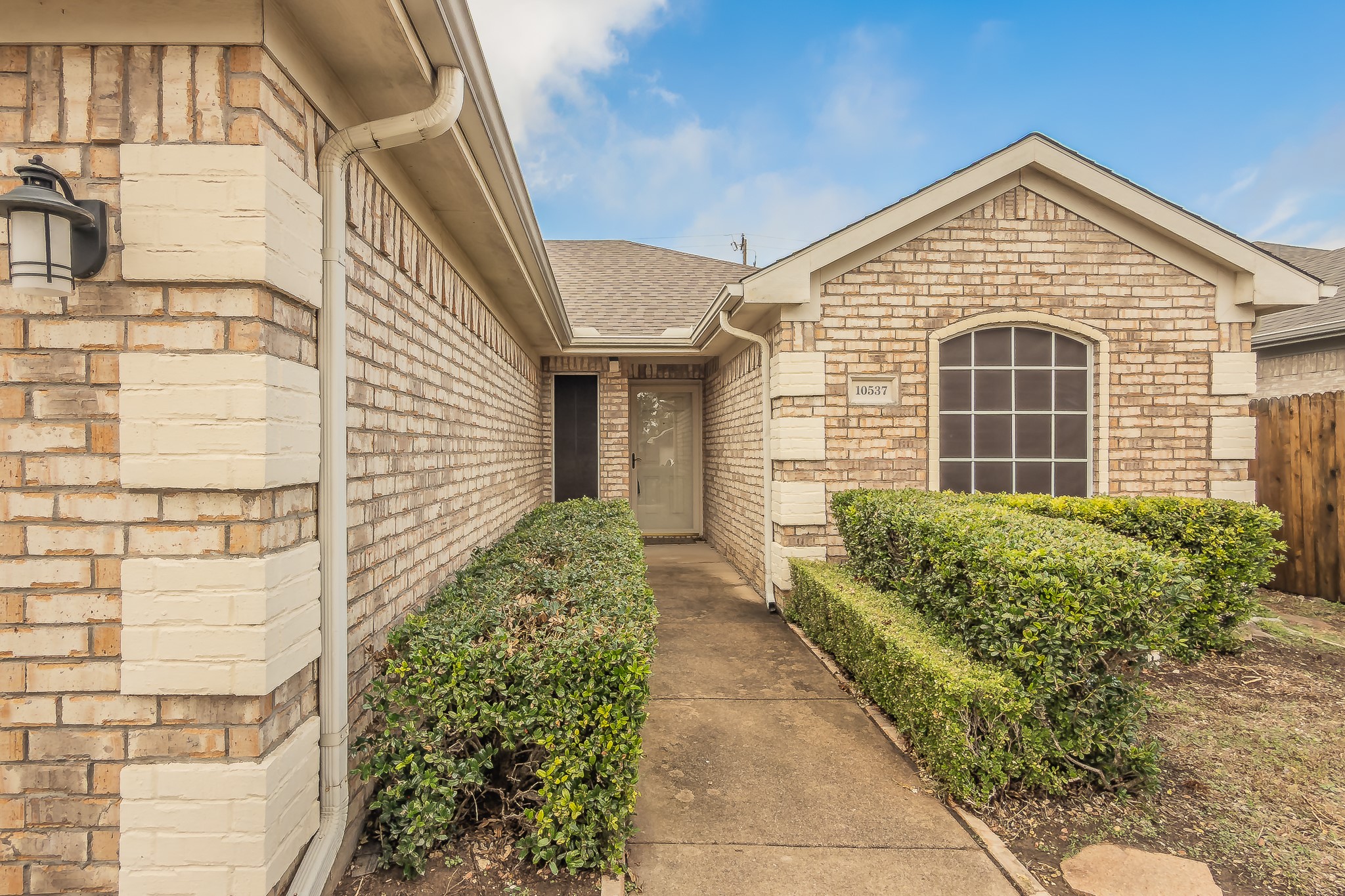 10537 Splitridge Court Fort Worth TX 76108