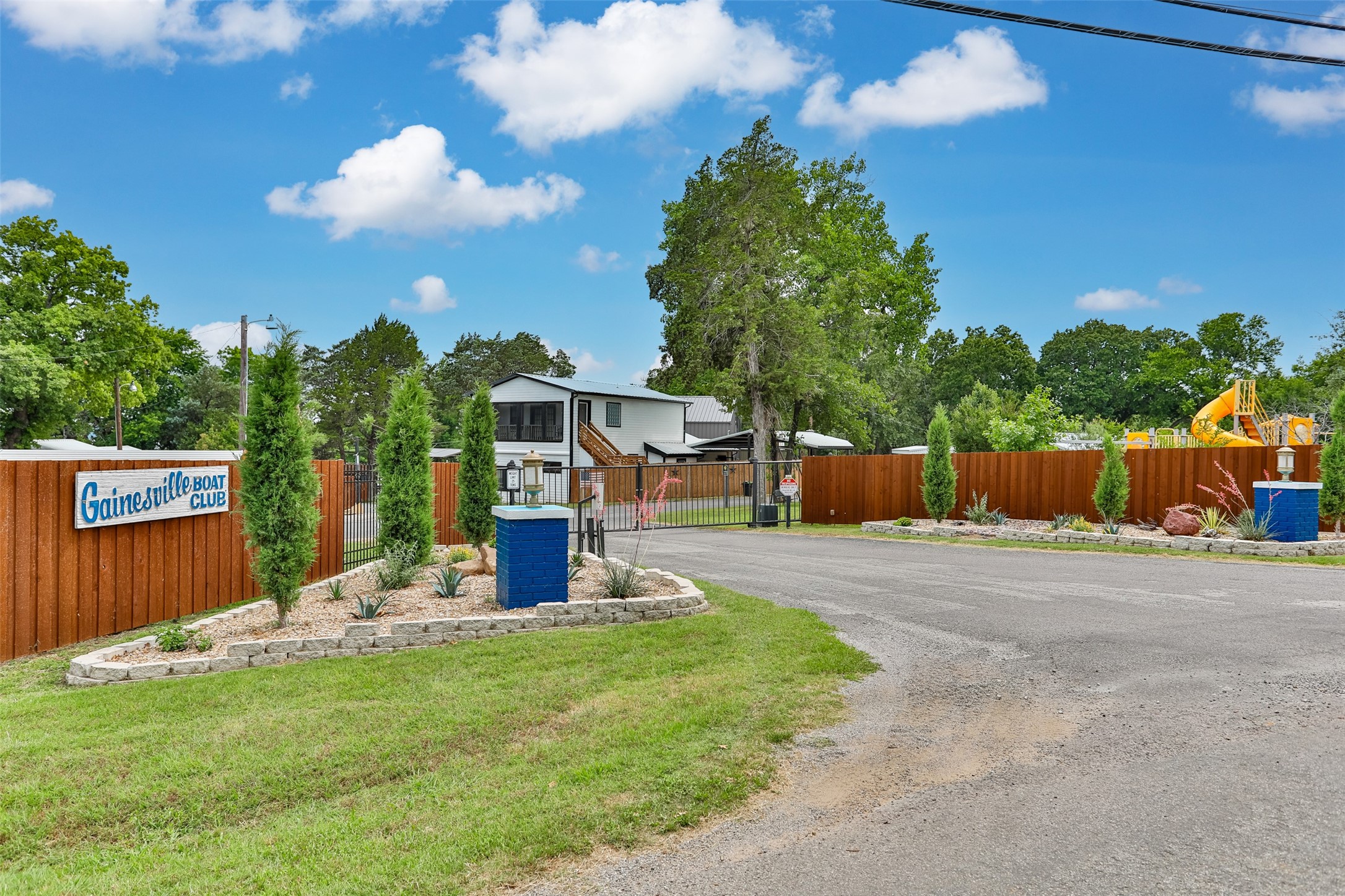 16 Cottonwood Drive Gordonville TX 76245