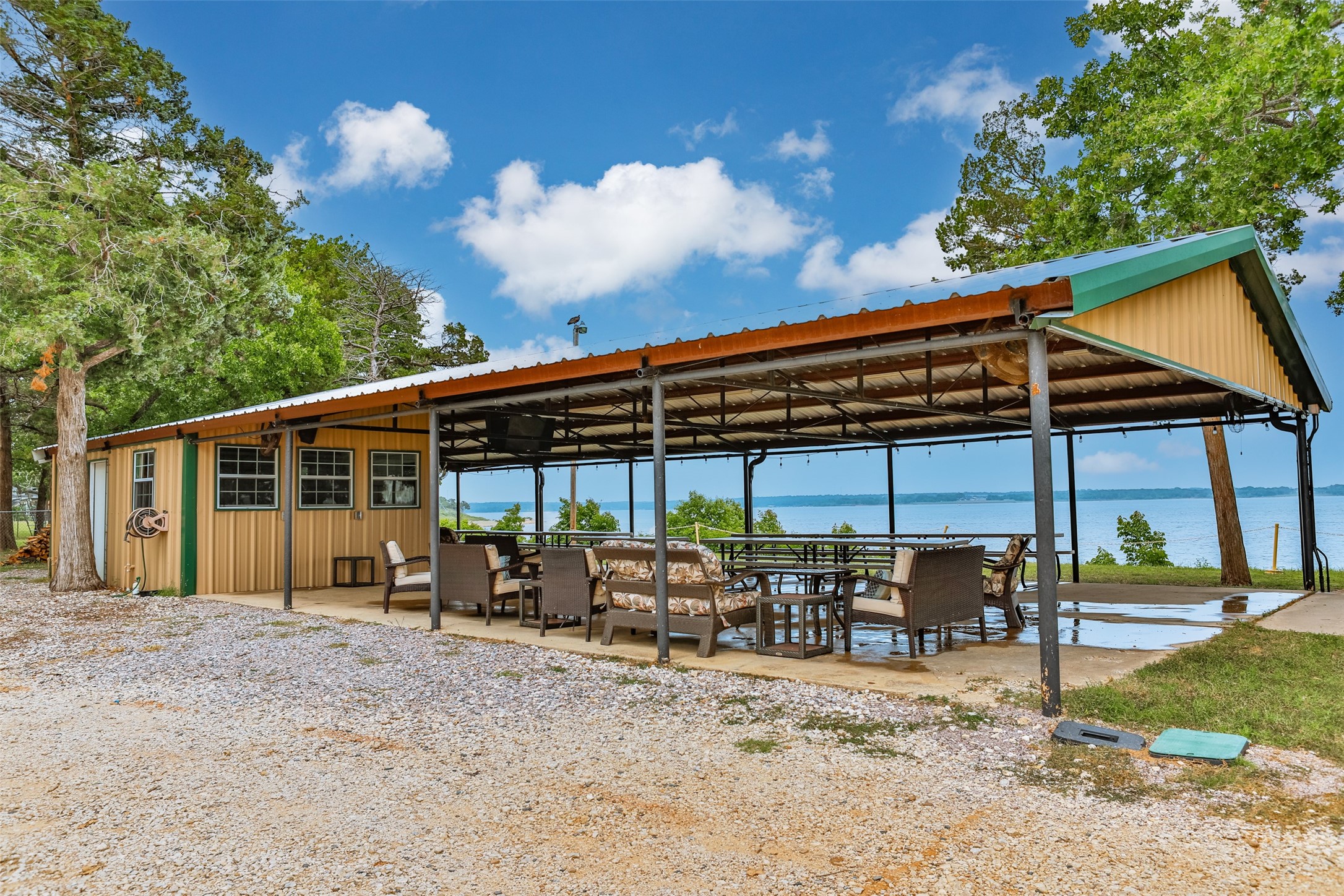 16 Cottonwood Drive Gordonville TX 76245