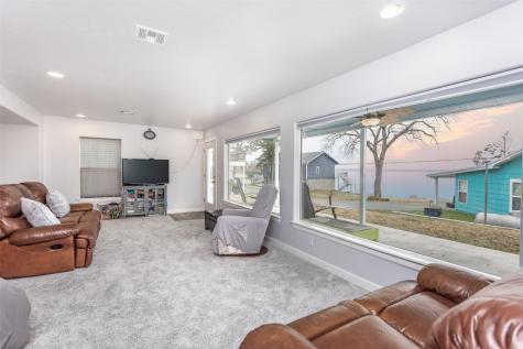 16 Cottonwood Drive Gordonville TX 76245