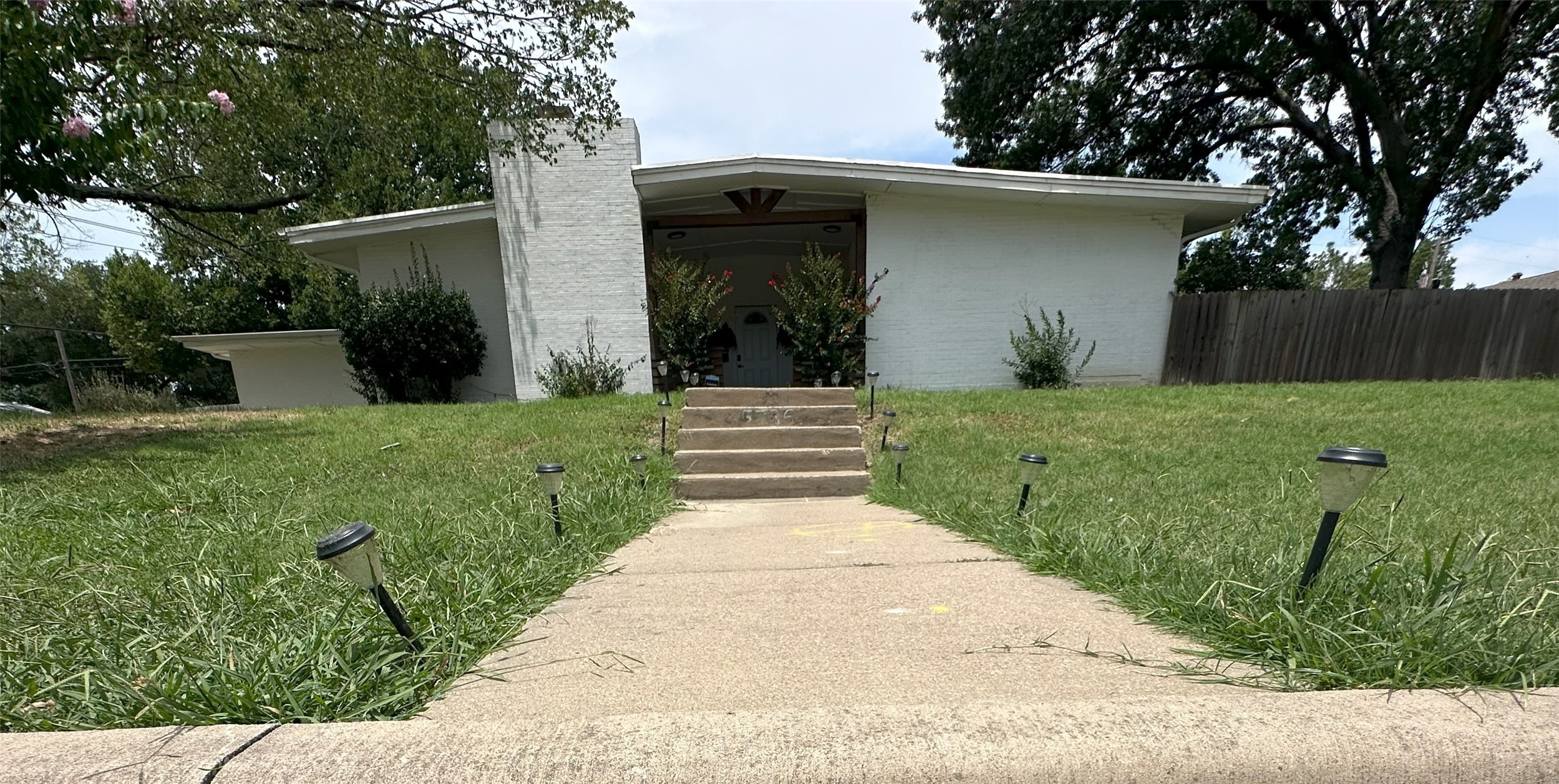 5736 Wedgmont Circle N Fort Worth TX 76133