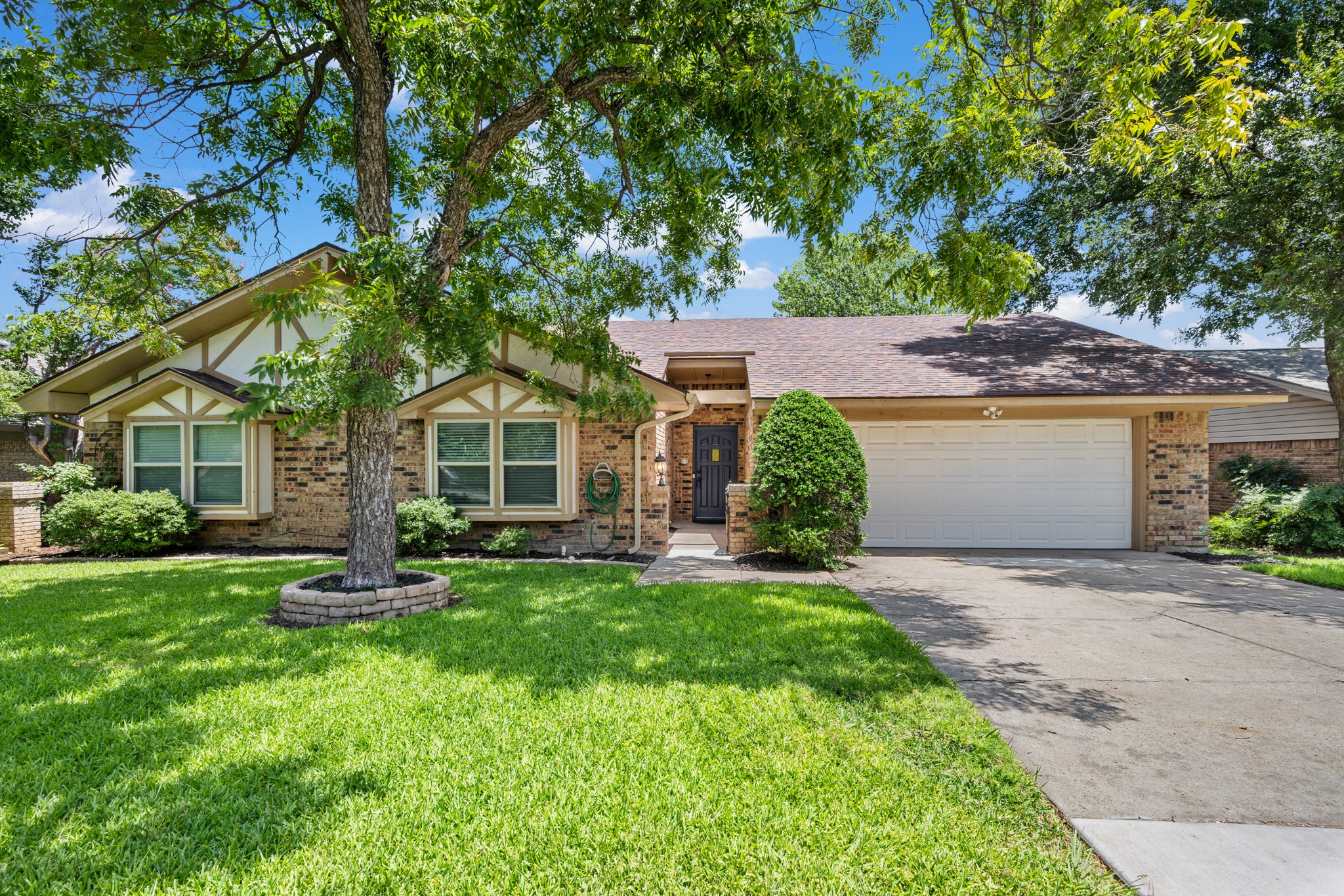 2321 Charred Wood Drive Arlington TX 76016