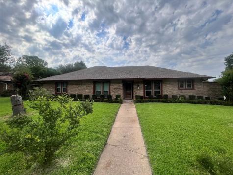 1000 Oak Meadow Lane Desoto TX 75115