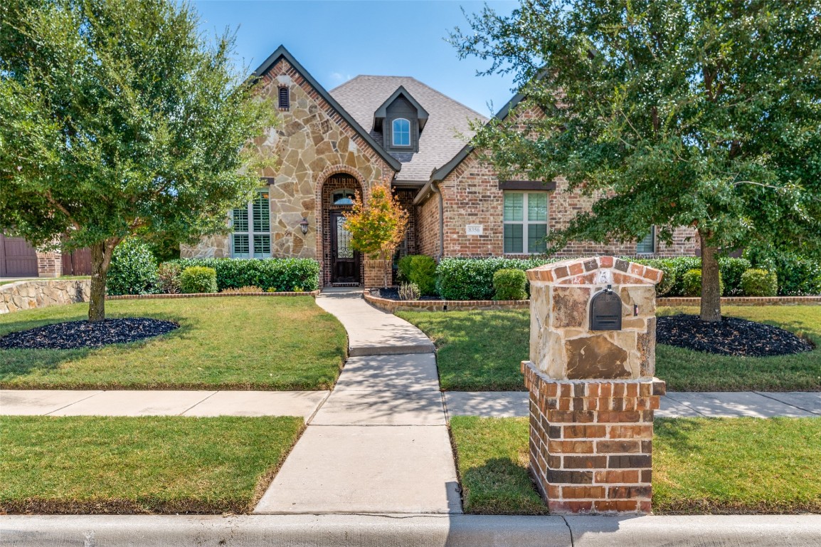 8356 Saddlebrook Drive North Richland Hills TX 76182