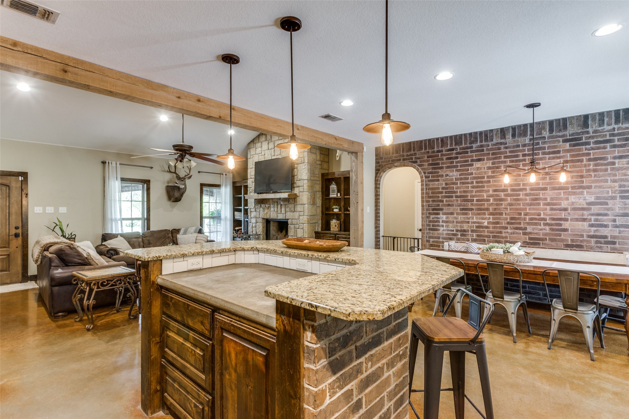 127 Tankersley Lane Weatherford TX 76087