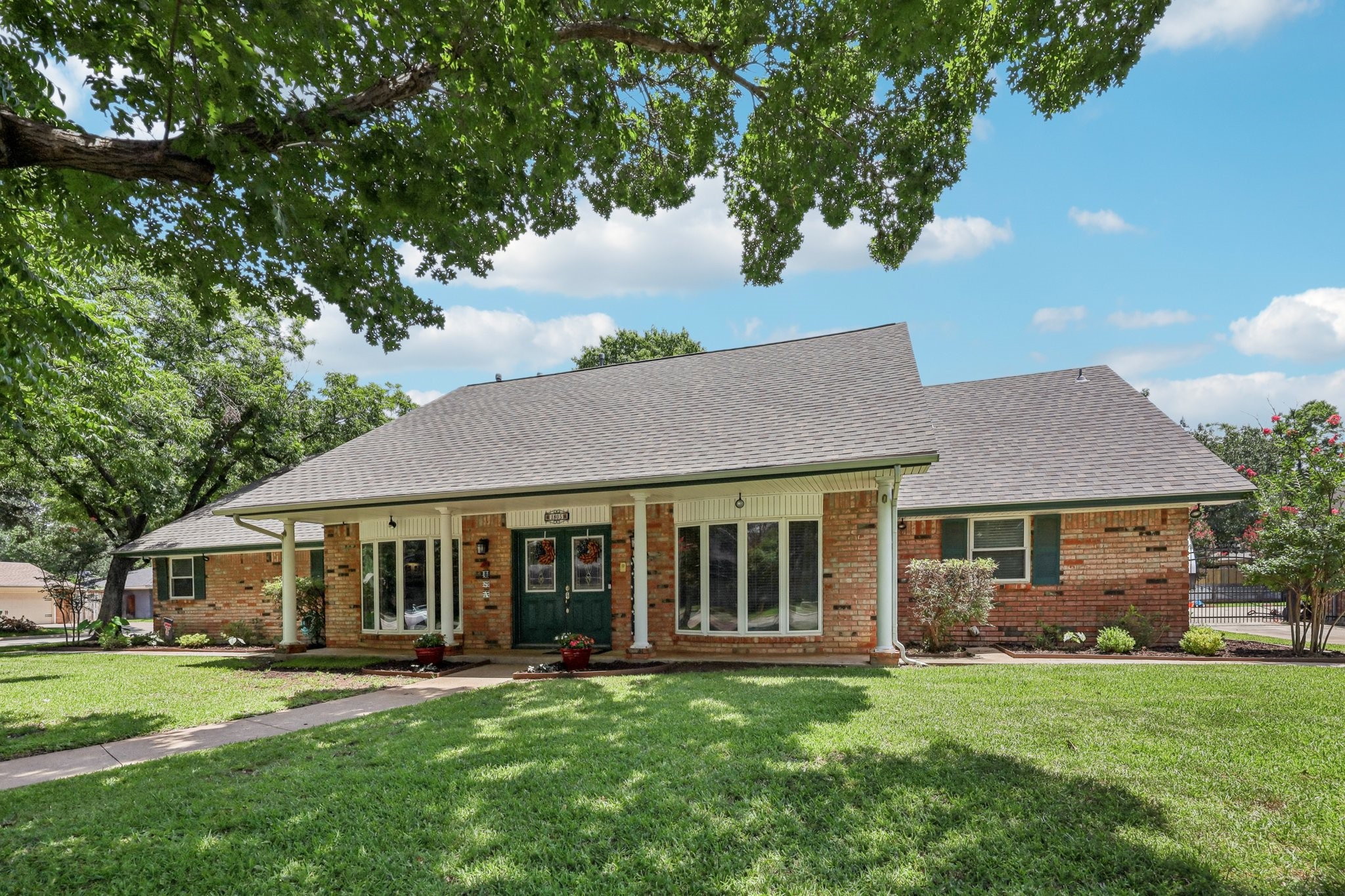 1805 Winewood Lane Arlington TX 76013