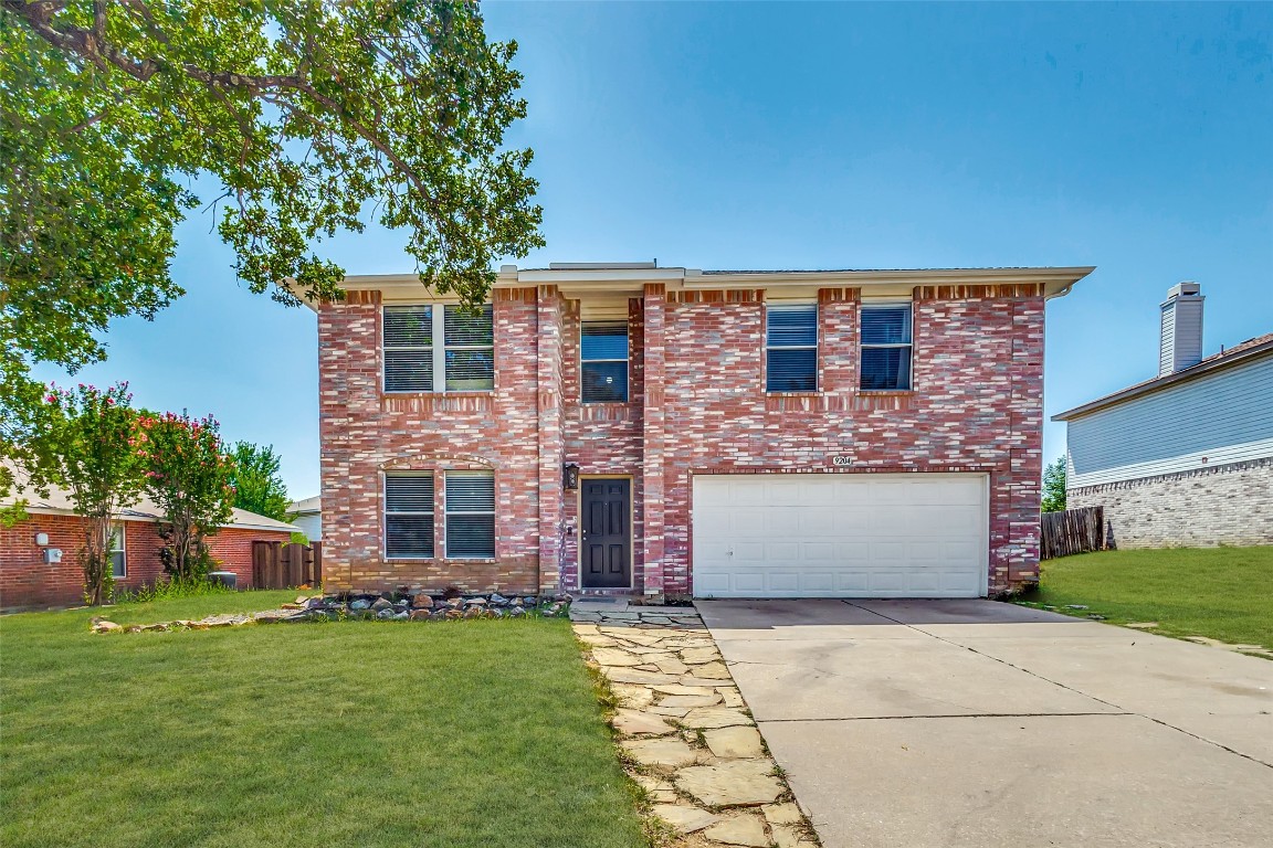 9204 Glen Falls Lane Denton TX 76210