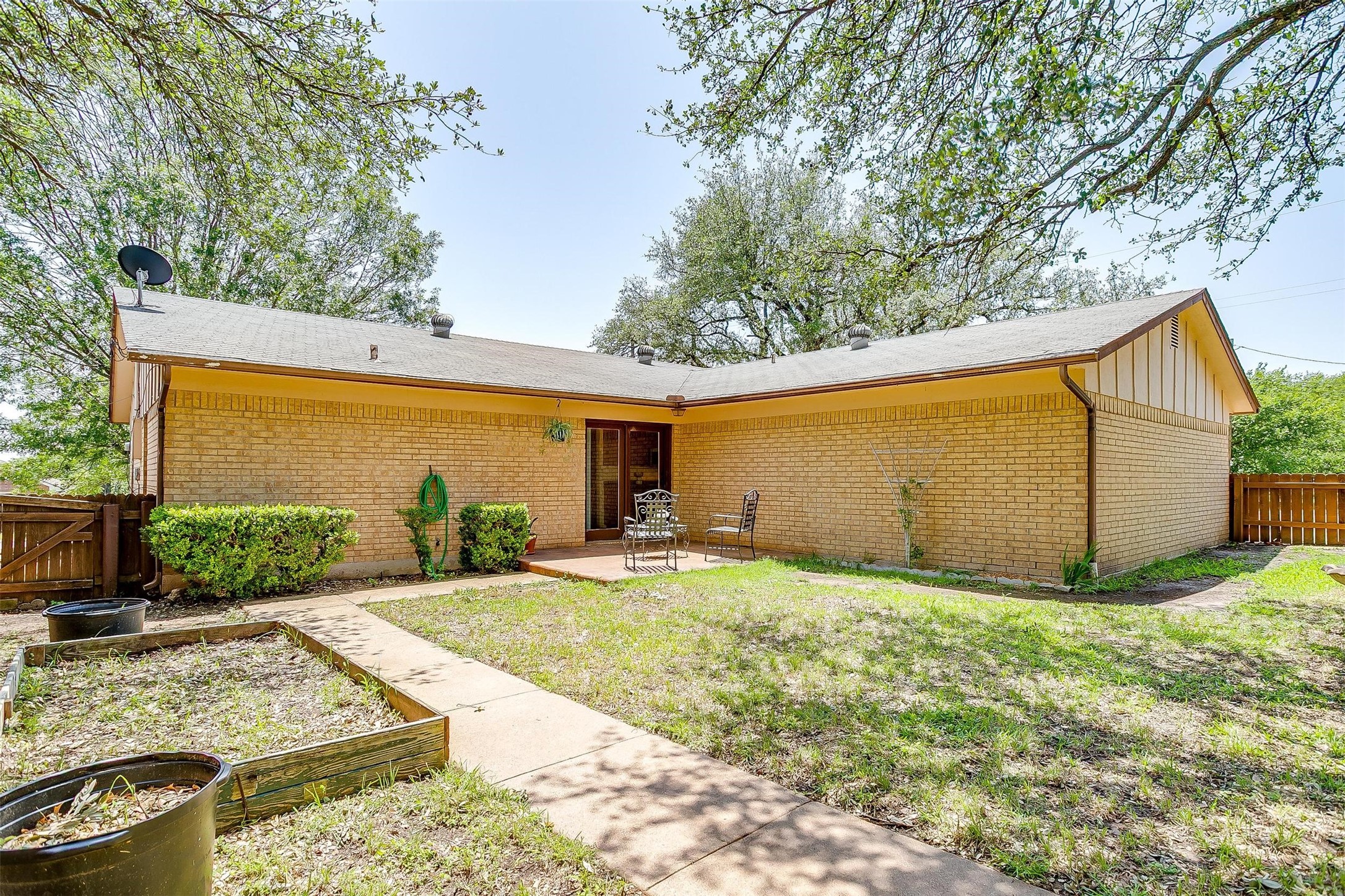 801 E 3rd Street Weatherford TX 76086