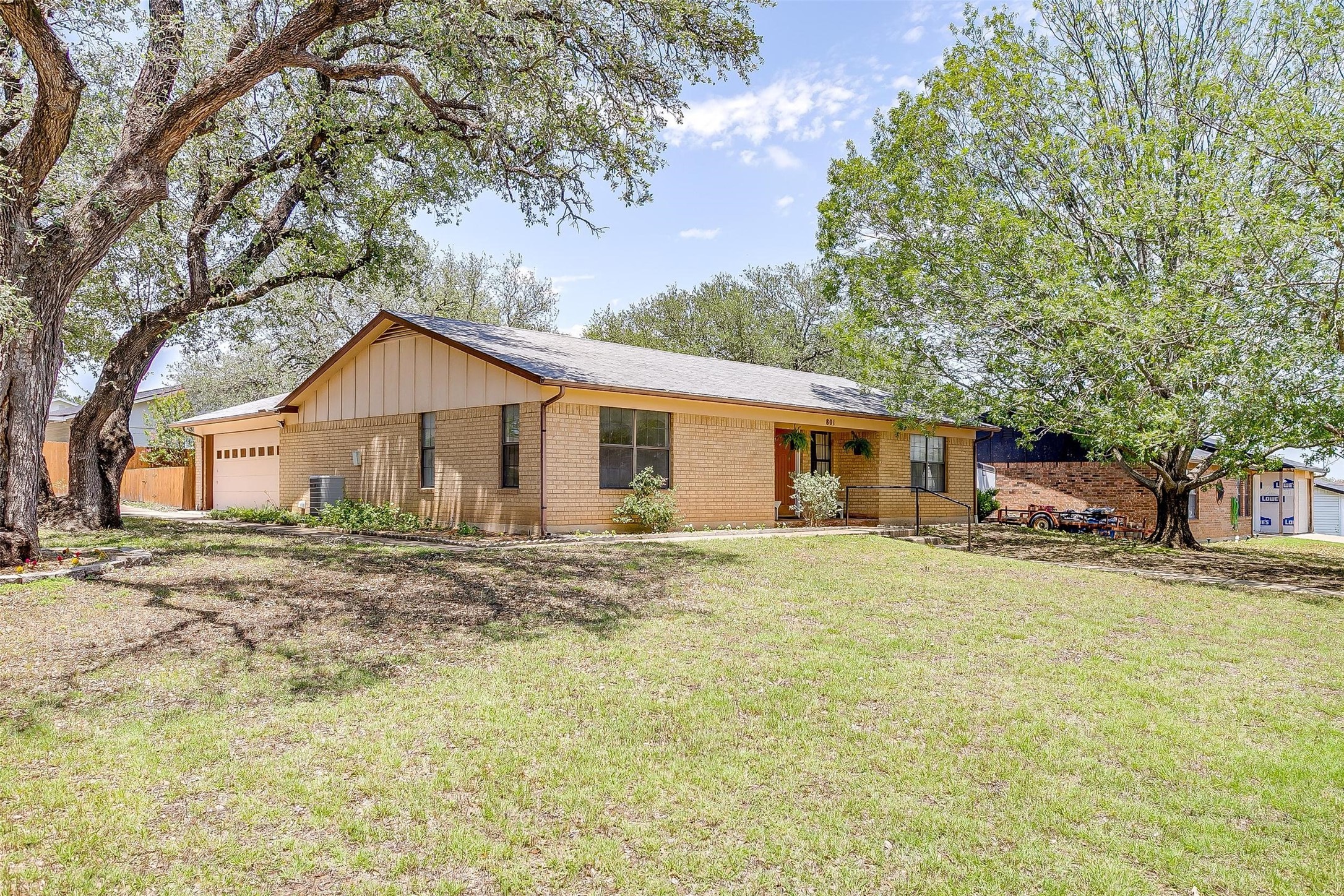 801 E 3rd Street Weatherford TX 76086