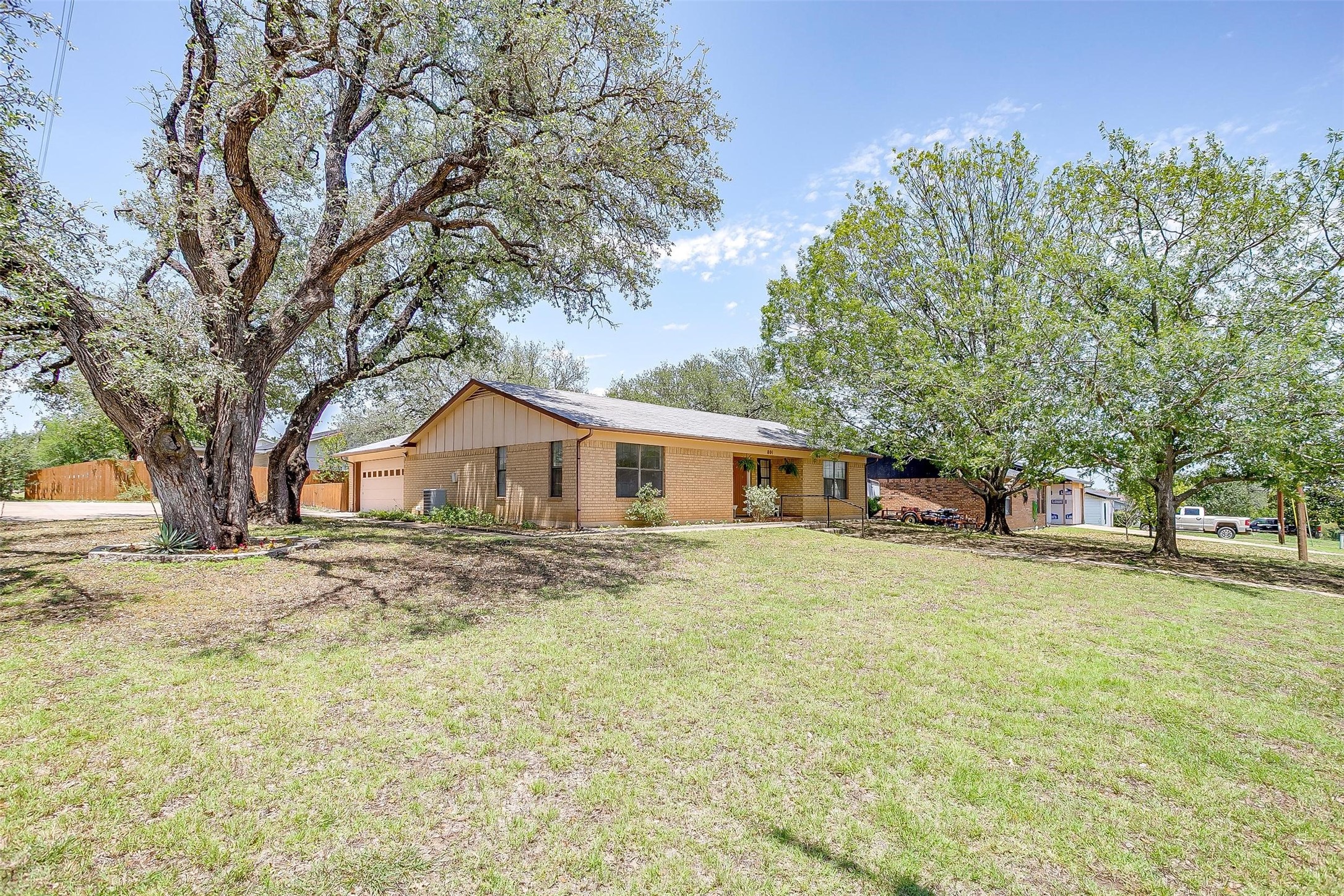 801 E 3rd Street Weatherford TX 76086