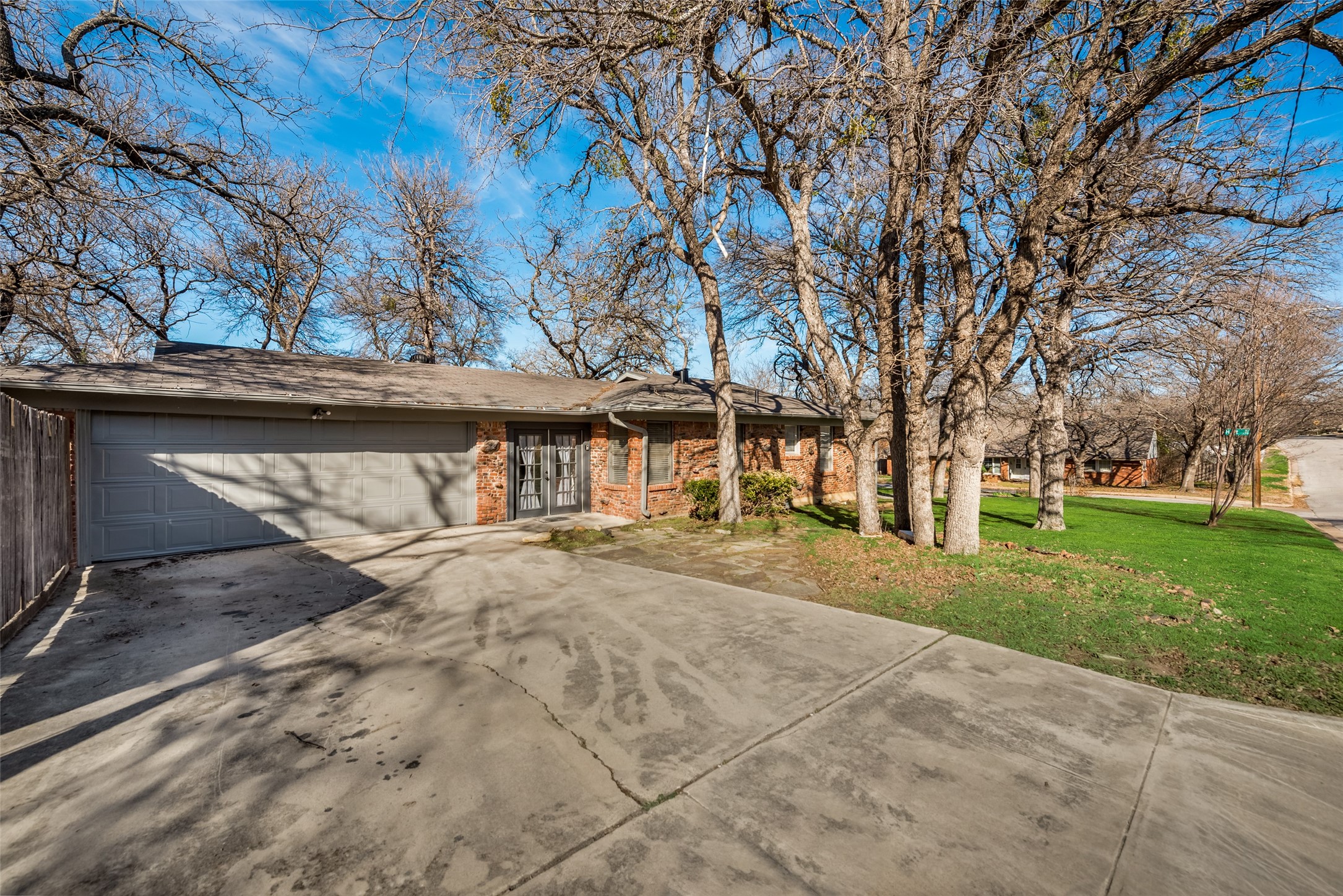 1732 Holt Street Fort Worth TX 76103