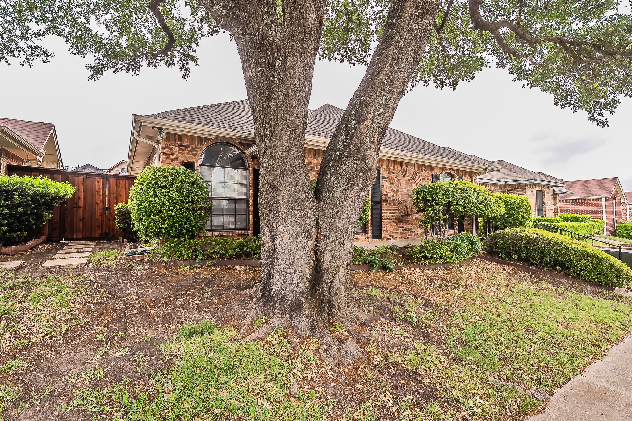 724 Ashbrook Drive Desoto TX 75115