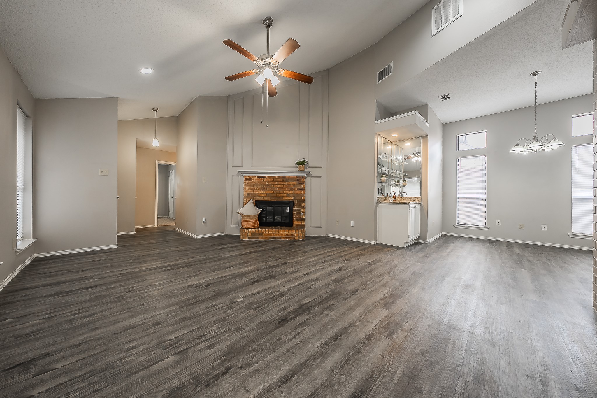 724 Ashbrook Drive Desoto TX 75115