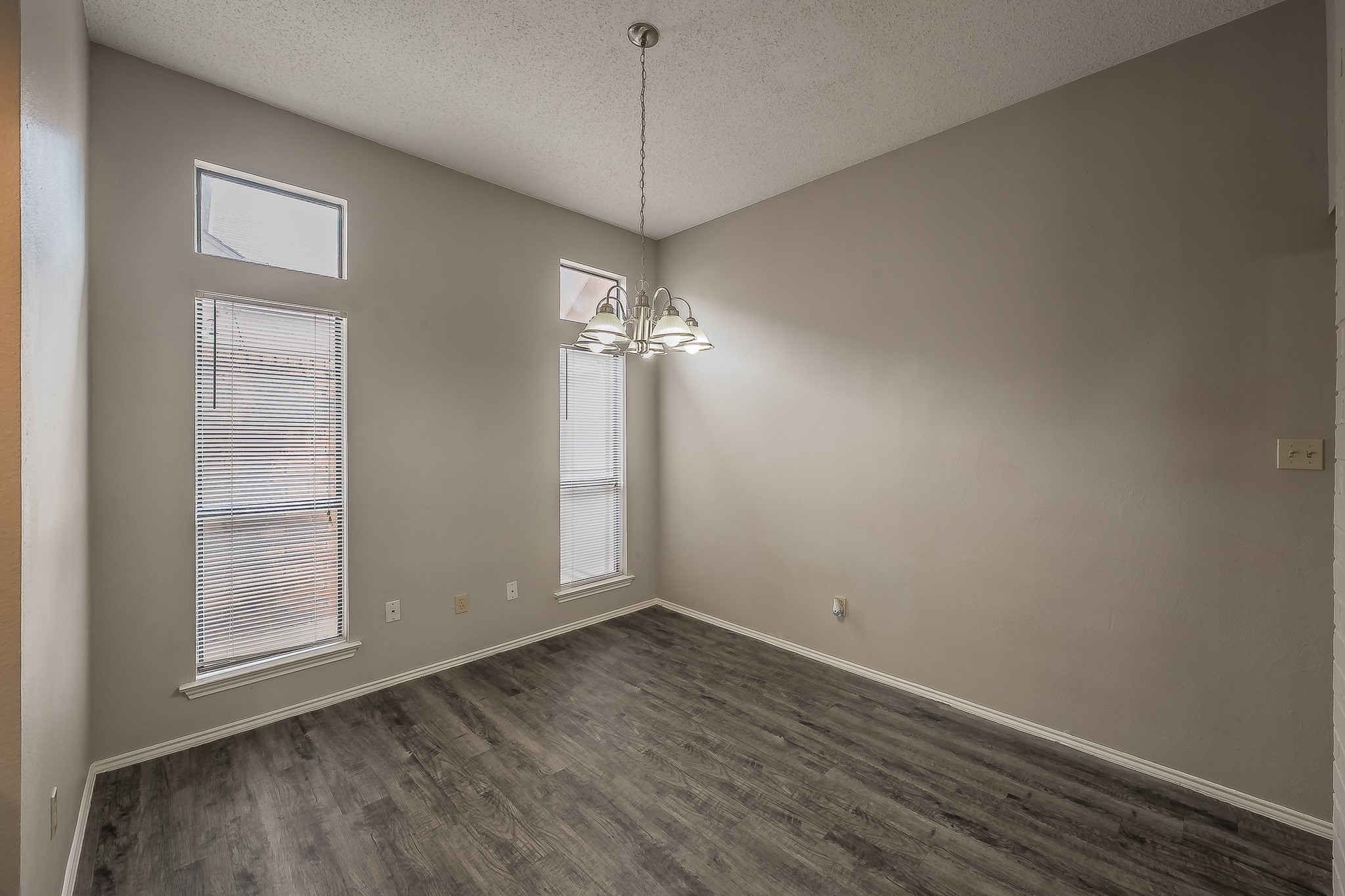 724 Ashbrook Drive Desoto TX 75115