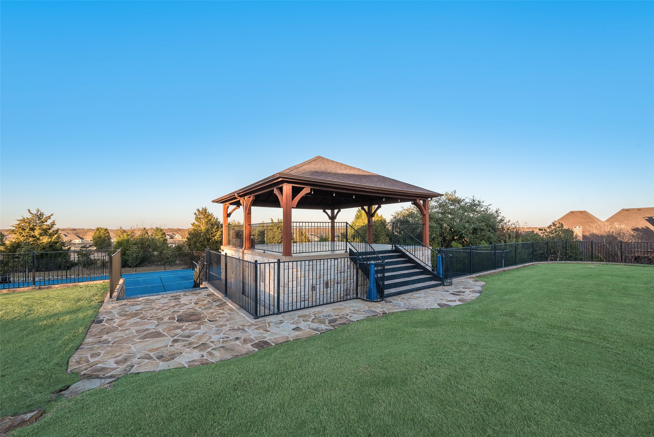 411 Crestfield Court Sunnyvale TX 75182