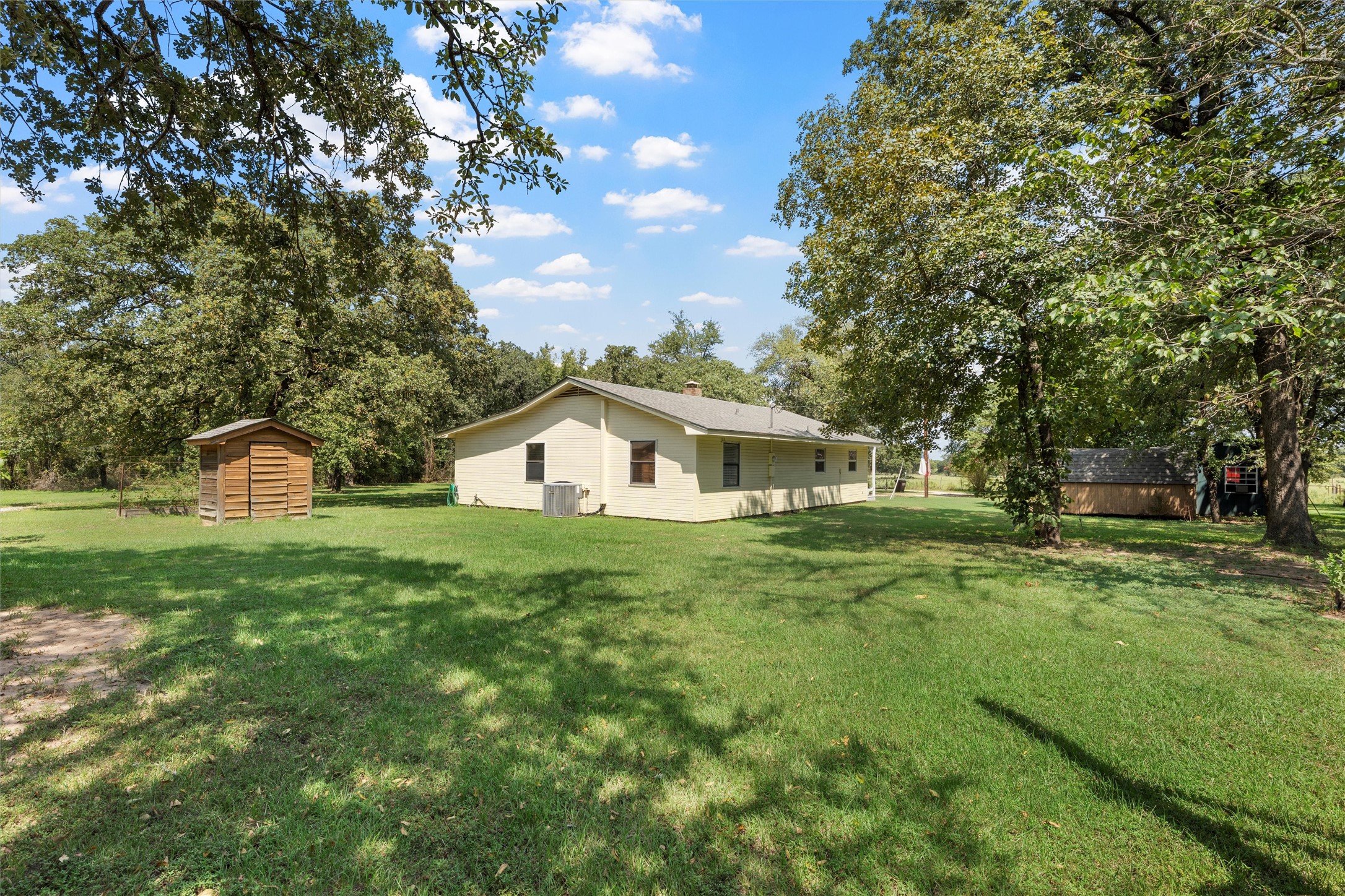 284 County Road 326a Rosebud TX 76570