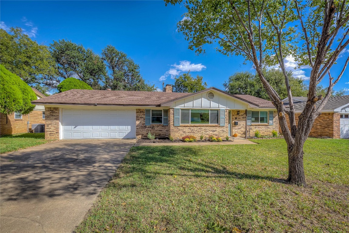 507 Yorkshire Drive Euless TX 76040