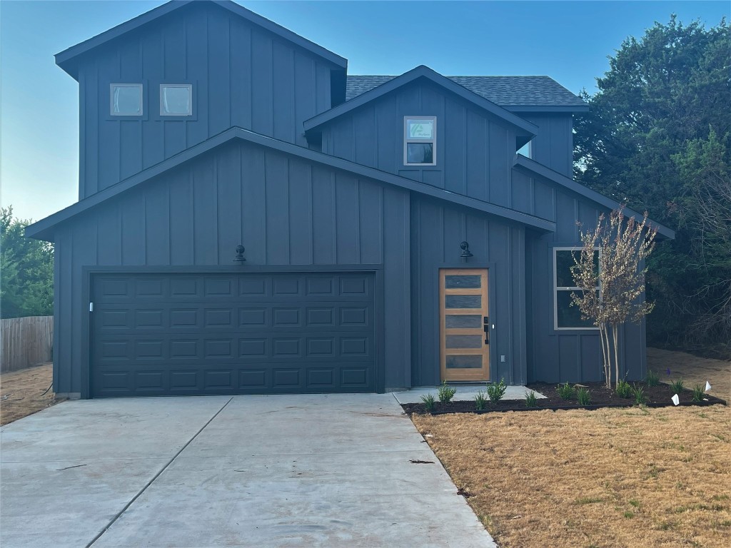 2219 Angelina Street Granbury TX 76048