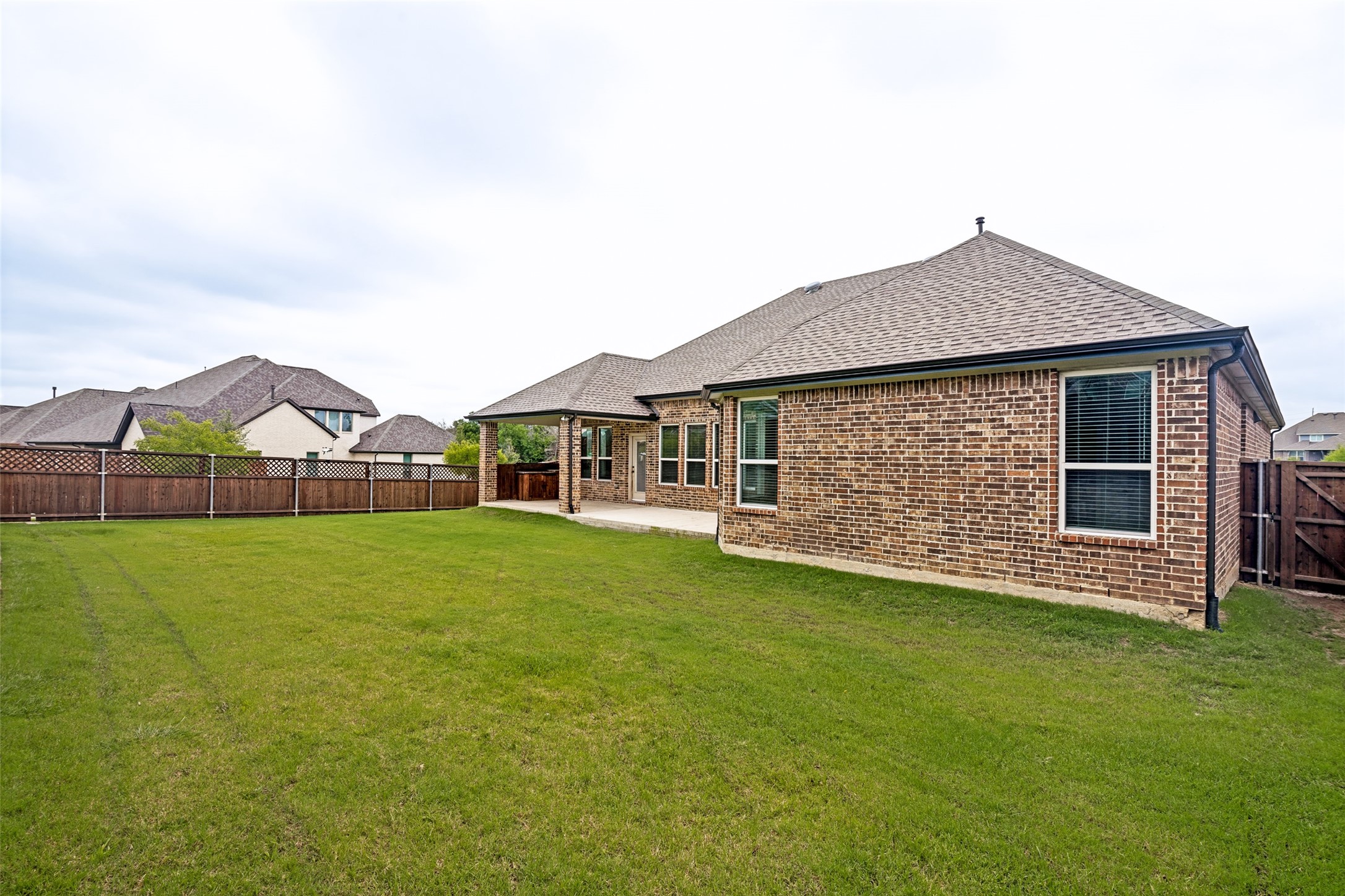 2618 Long Common N Rockwall TX 75032