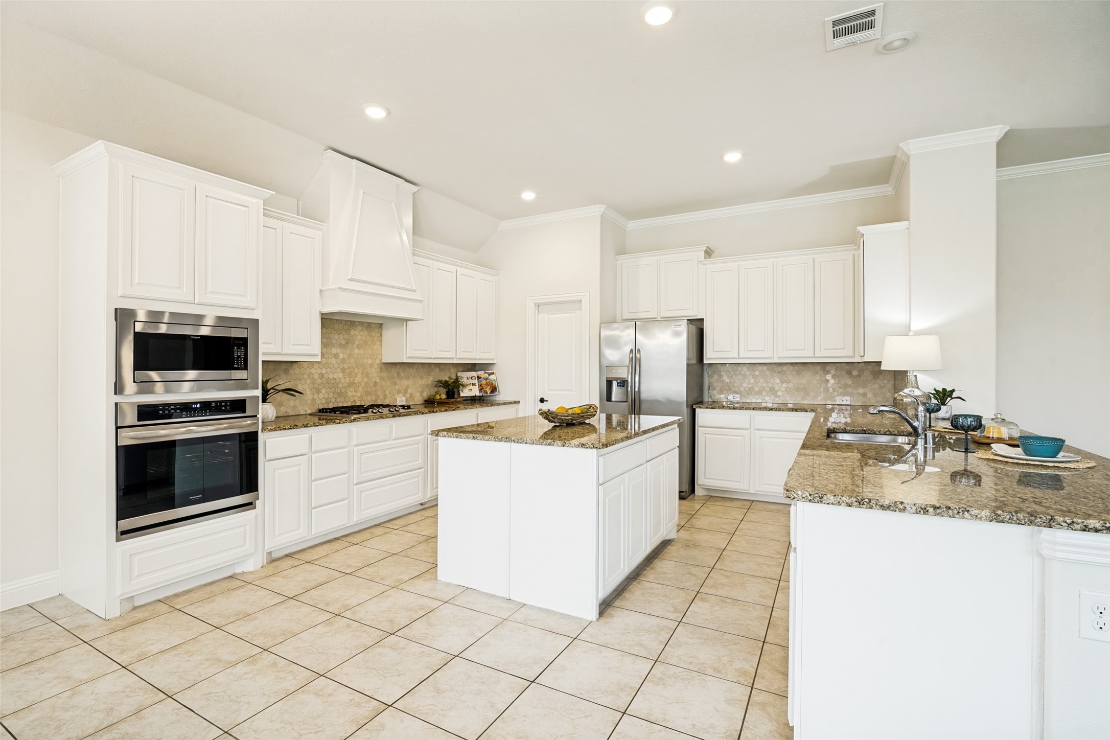 2618 Long Common N Rockwall TX 75032