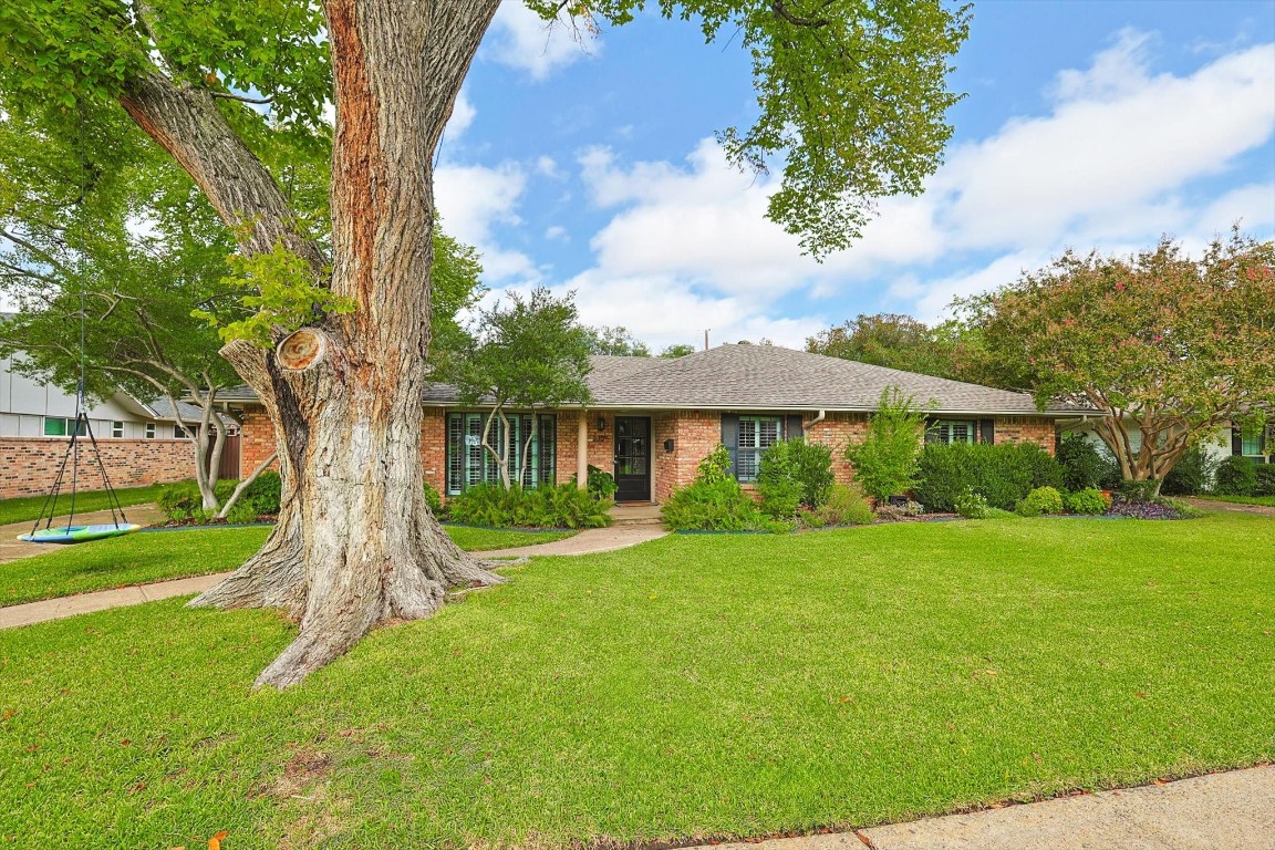 3325 Whitehall Drive Dallas TX 75229