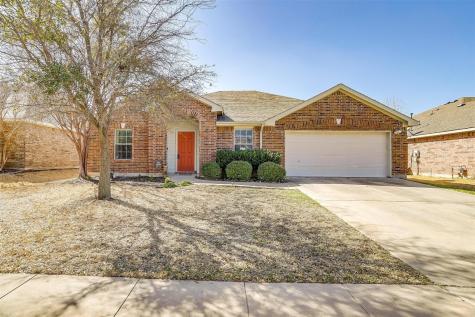 937 Virginia Lane Saginaw TX 76179