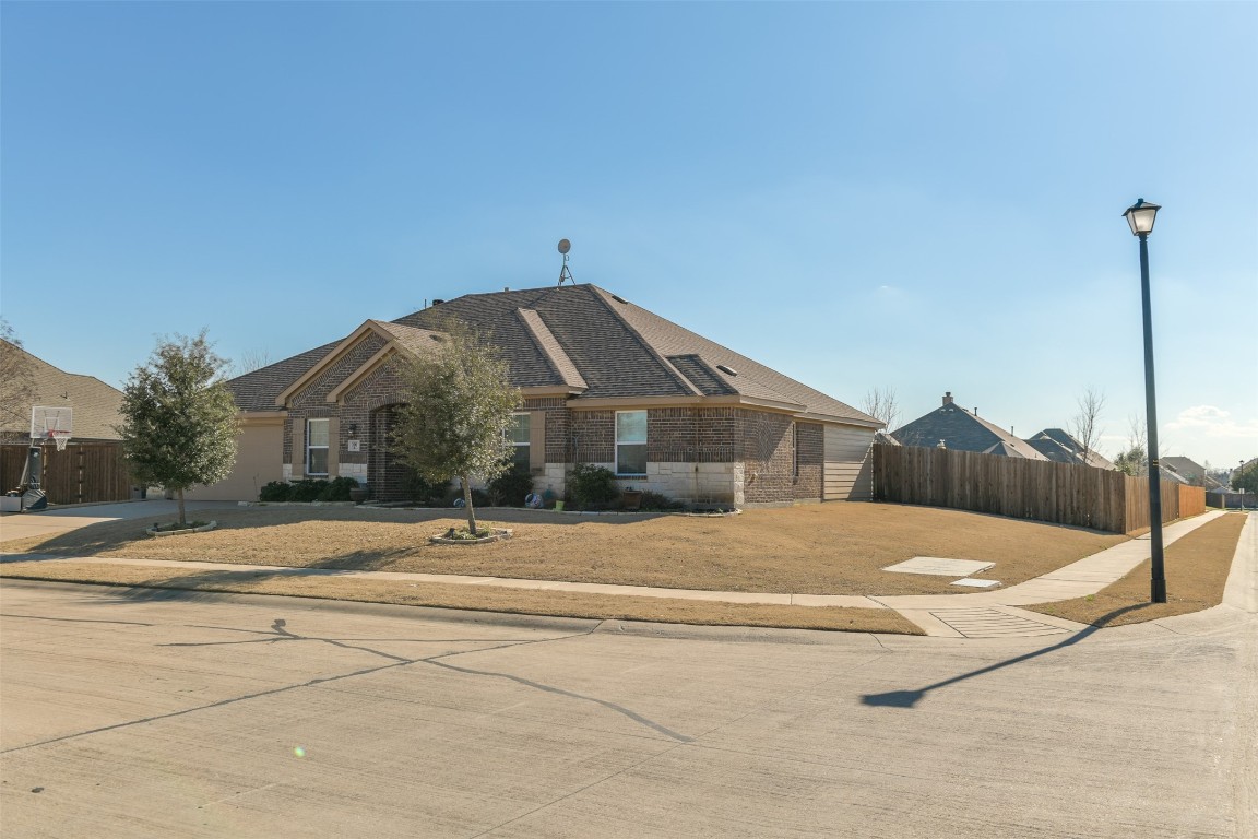 100 Citation Lane Waxahachie TX 75165