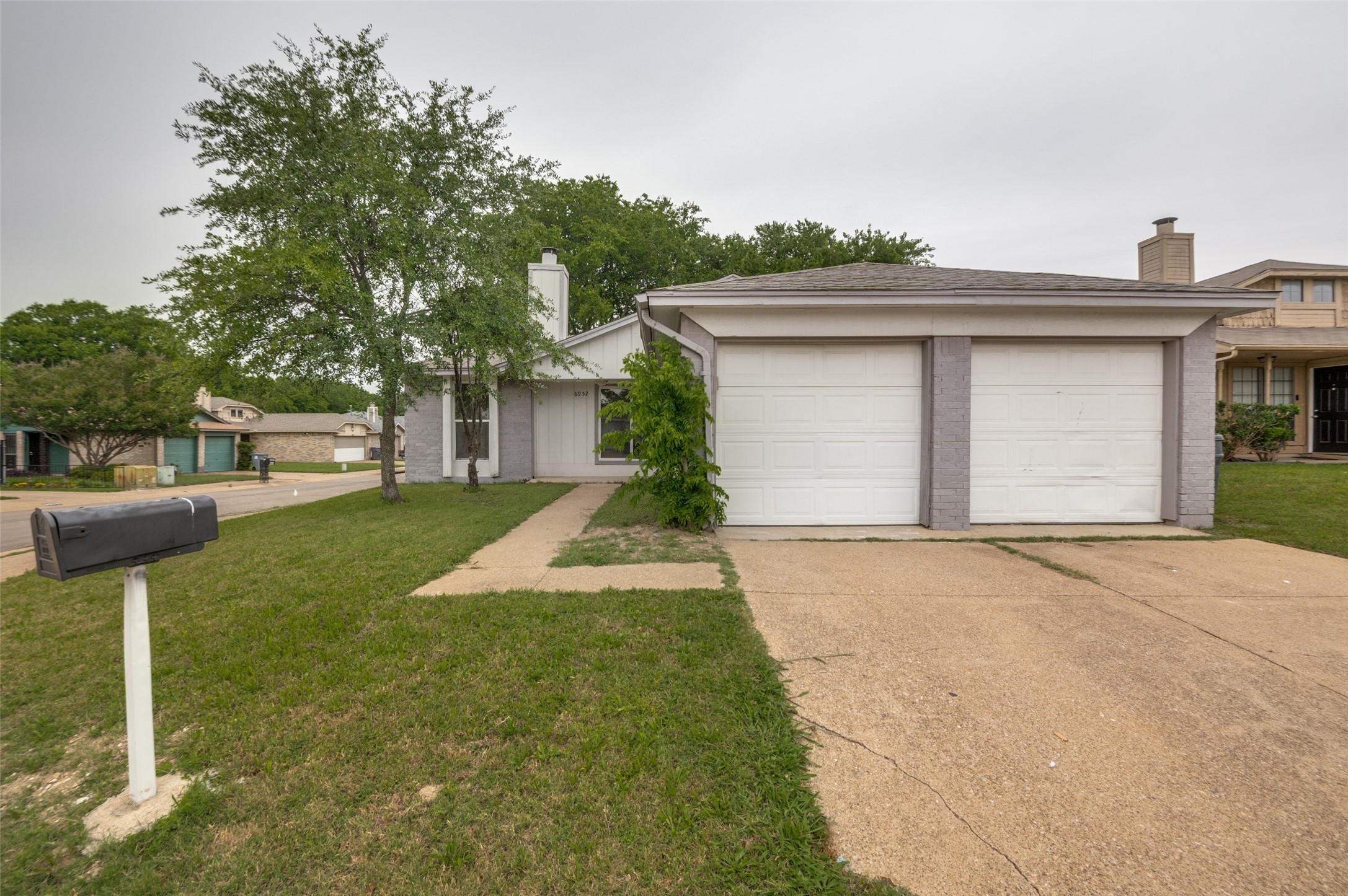 6952 Sammy Dallas TX 75237